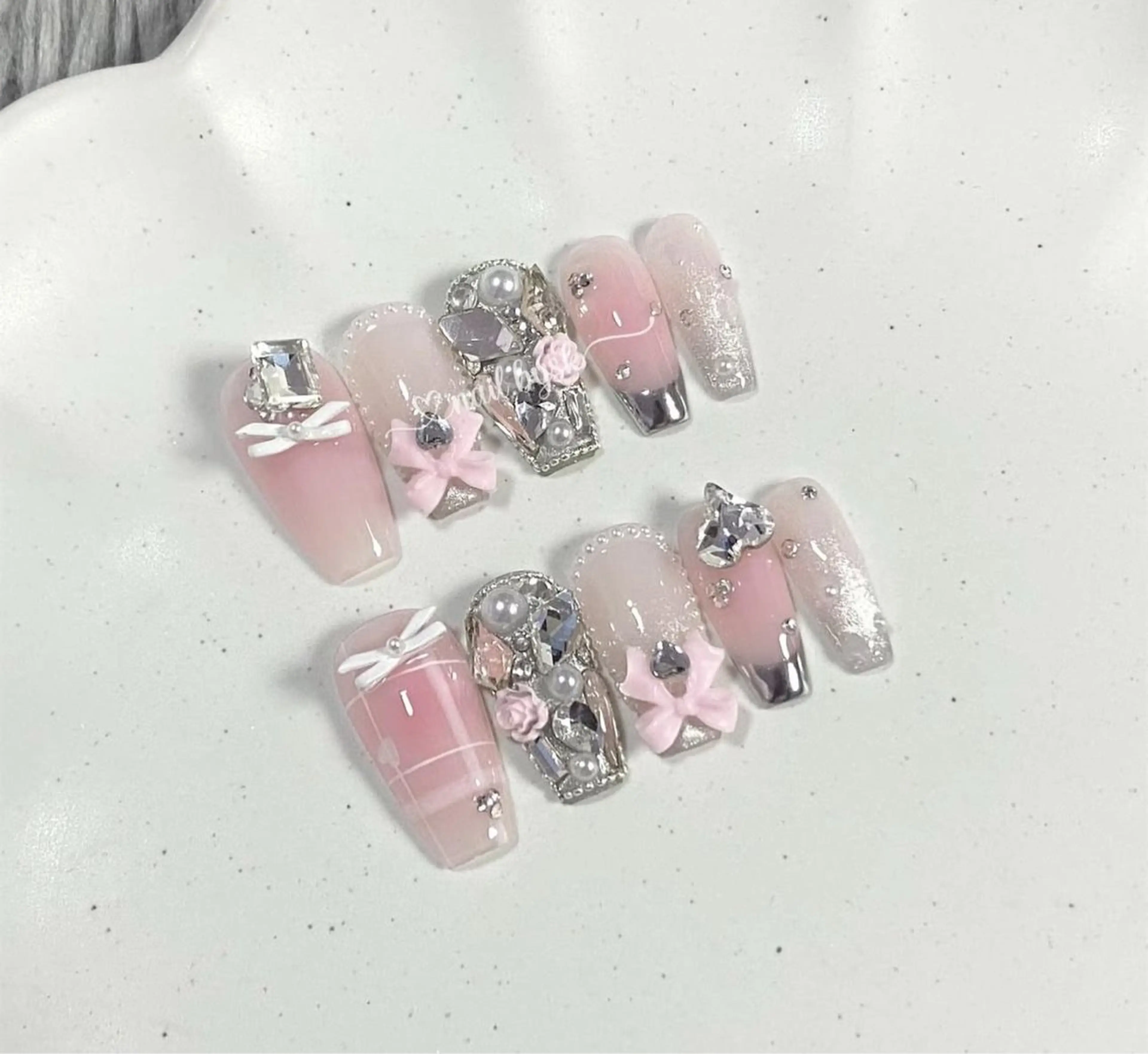 ネイル XIINH NAIL SALONのネイルデザイン