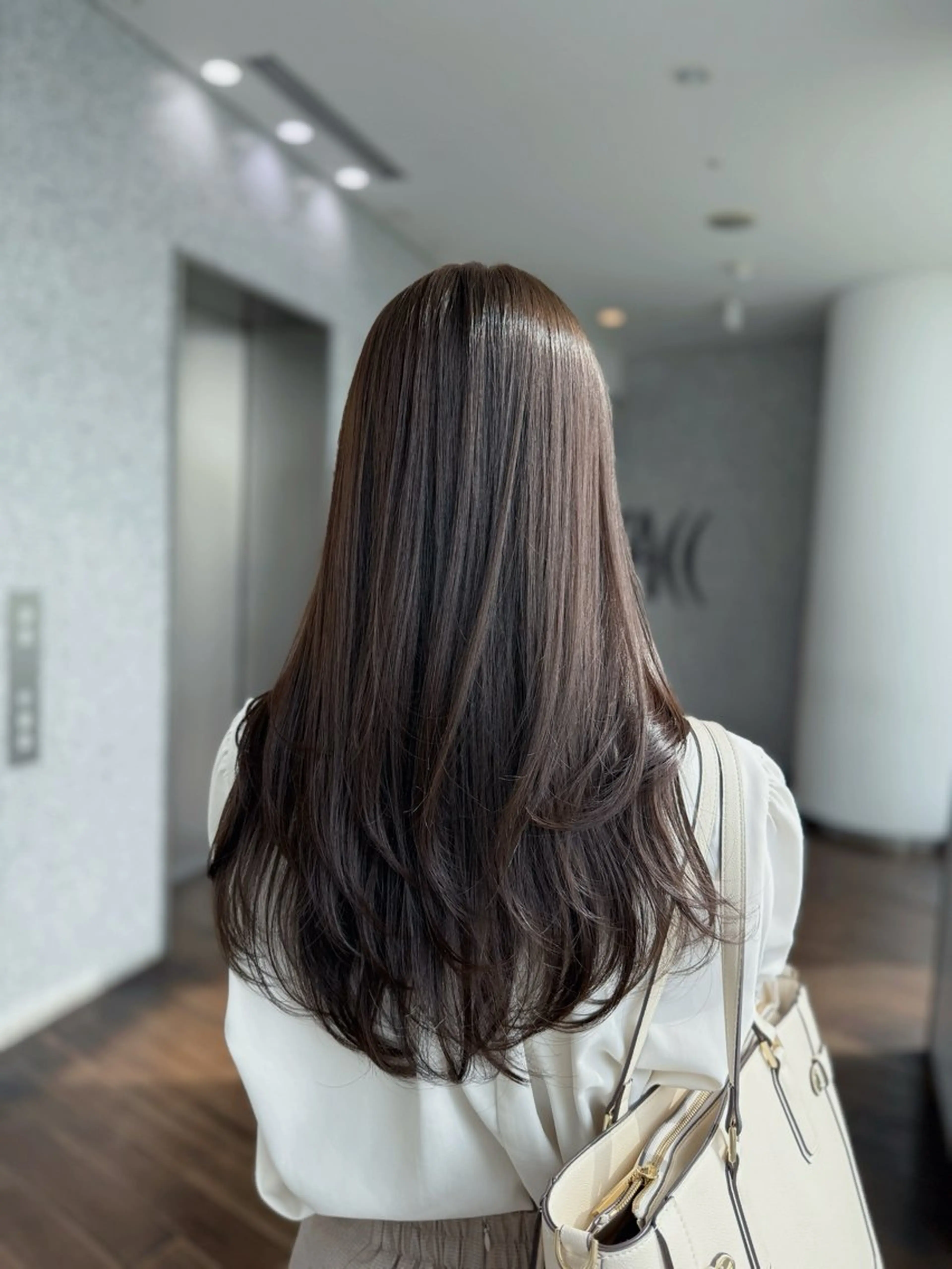 ロング カラー 透明感カラー 縮毛矯正 ZACC ayakaのヘアスタイル