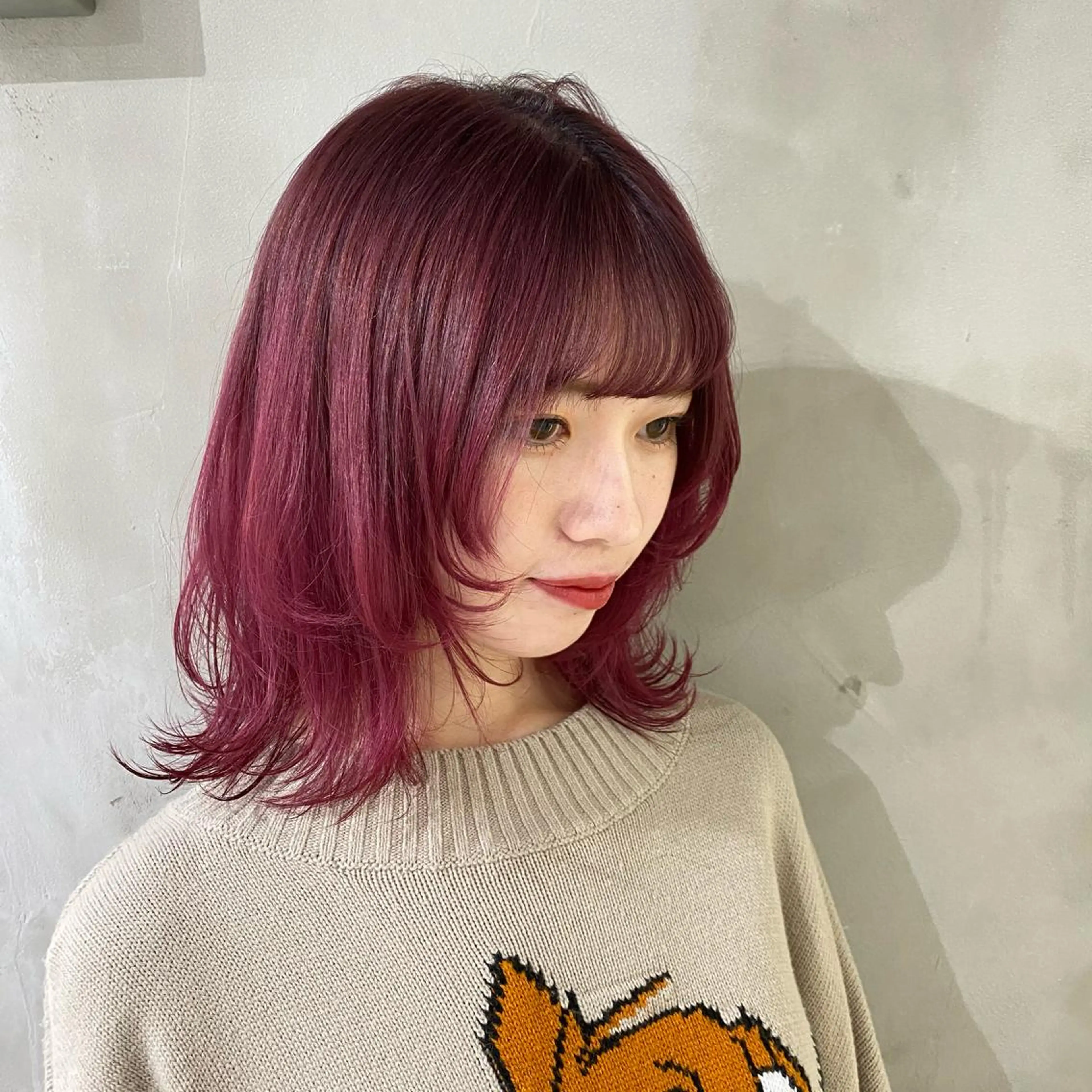 ミディアム カット ヘアカラー パーマ 縮毛矯正 トリートメント ヘアセット kai .のヘアスタイル