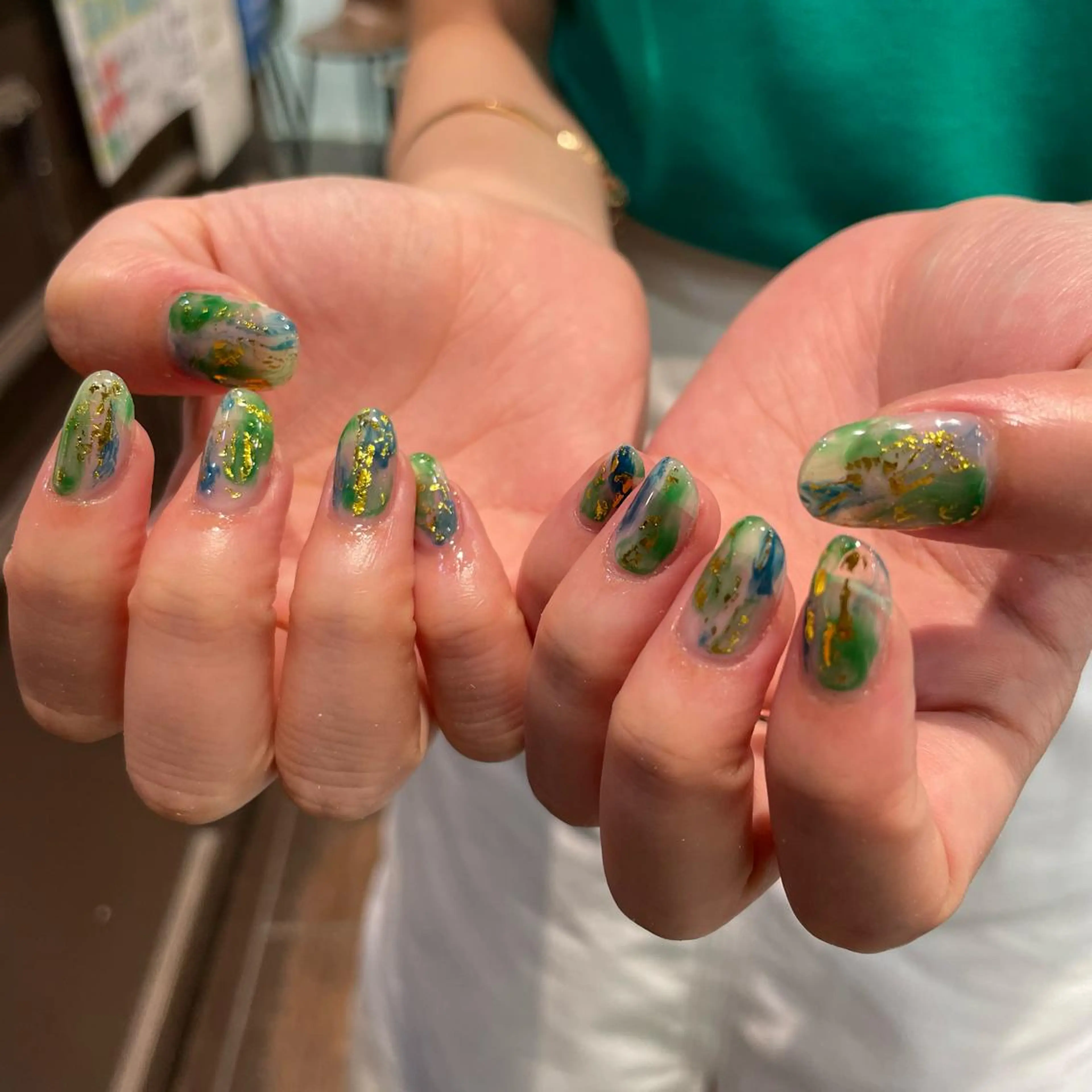 ネイル 個性派ネイル 🌼 ハルカ ♡の眉毛・アイブロウイメージ