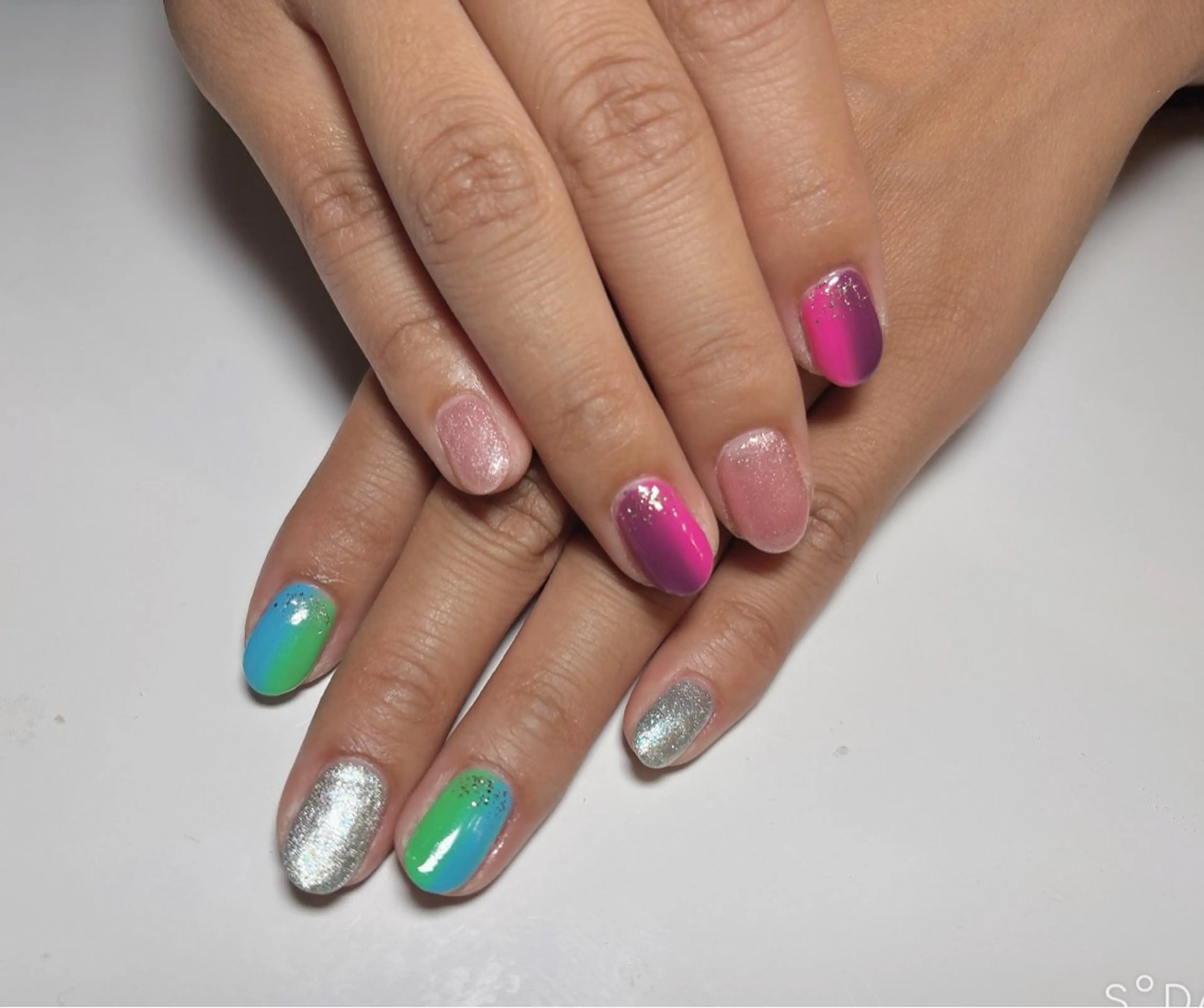 ネイル ハンドネイル フットネイル Ree所属・ネイル脱毛 Reeのネイルデザイン