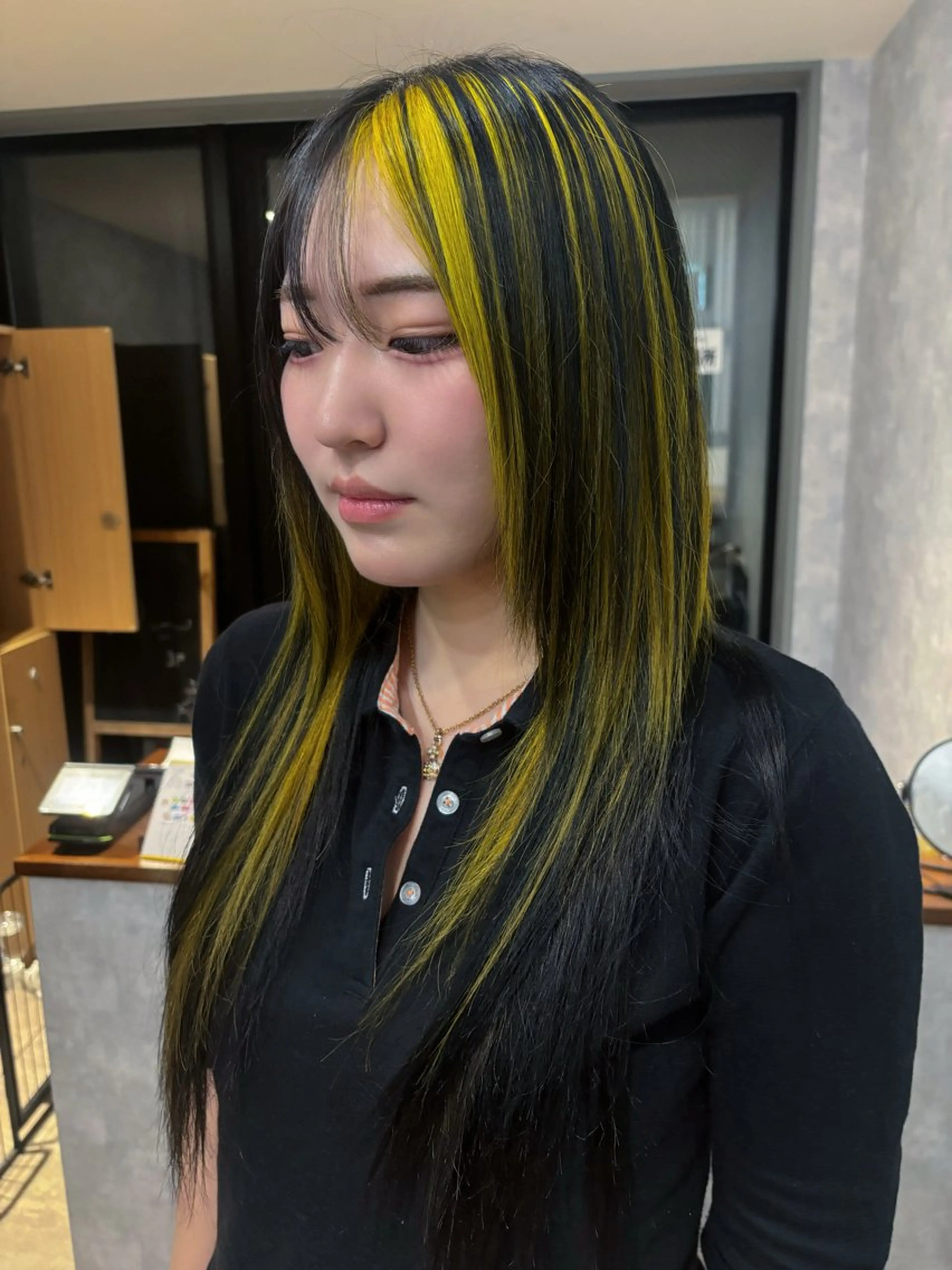 ロング カラー カット ヘアカラー トリートメント 🌐NATSUMI 🌐【寒色カラー】のヘアスタイル