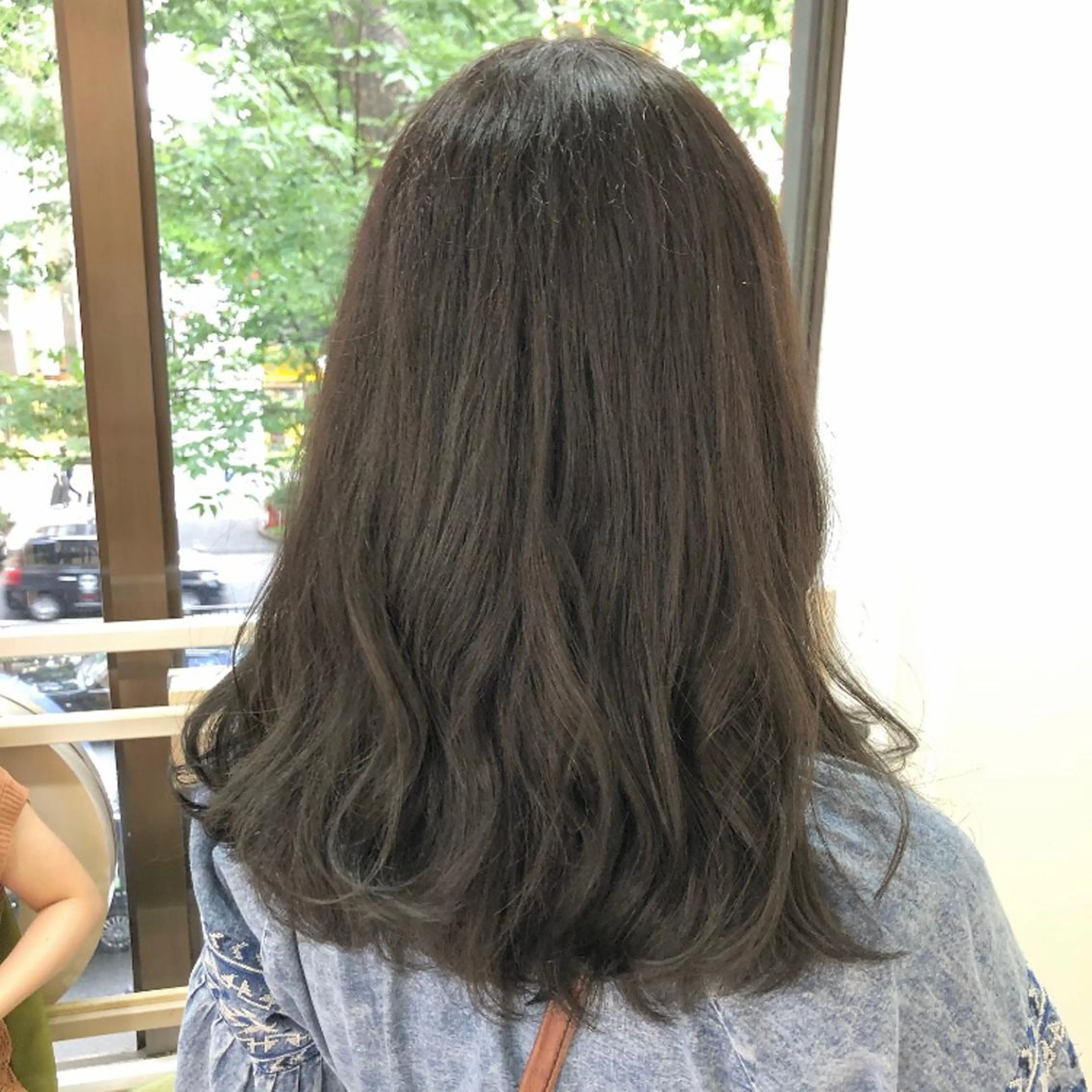 セミロング カラー TRENCH 自由が丘所属・TRENCH　相澤 果歩のヘアスタイル