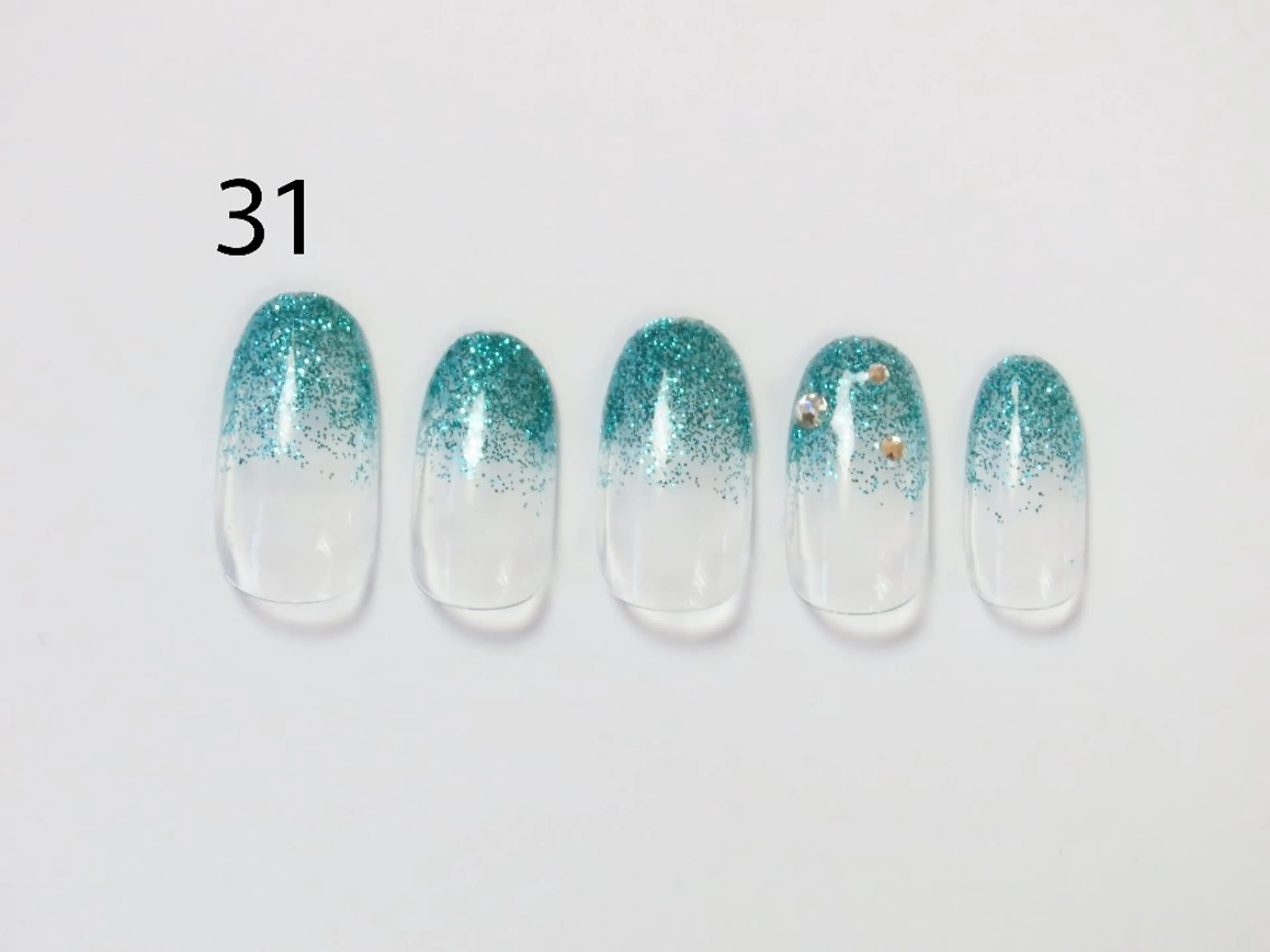 ネイル Maum 新潟店のマツエク・マツパデザイン