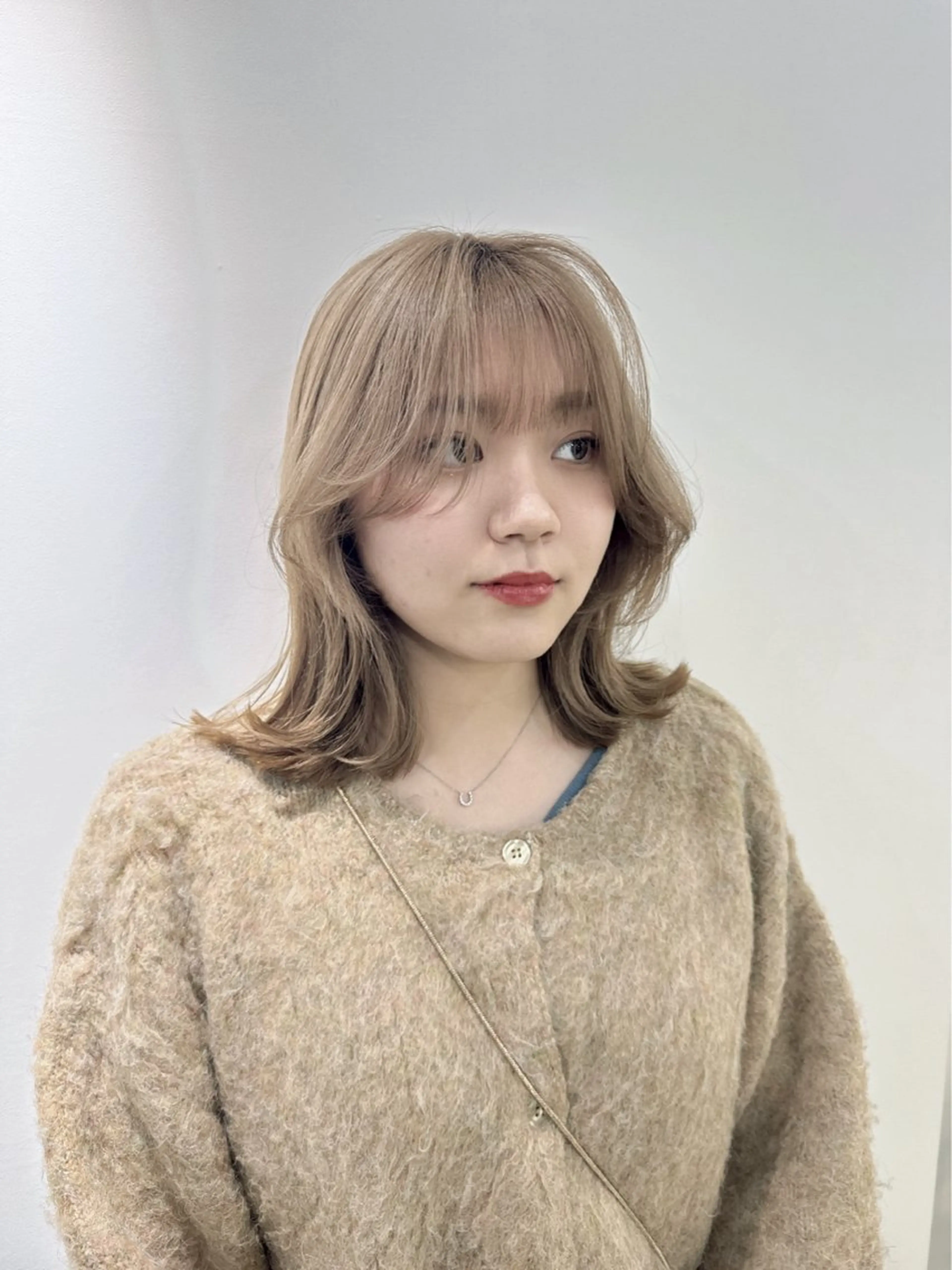 ミディアム カラー Una並木坂  透明感カラー＆髪質改善＆韓国ヘア所属・松本 凜那のヘアスタイル