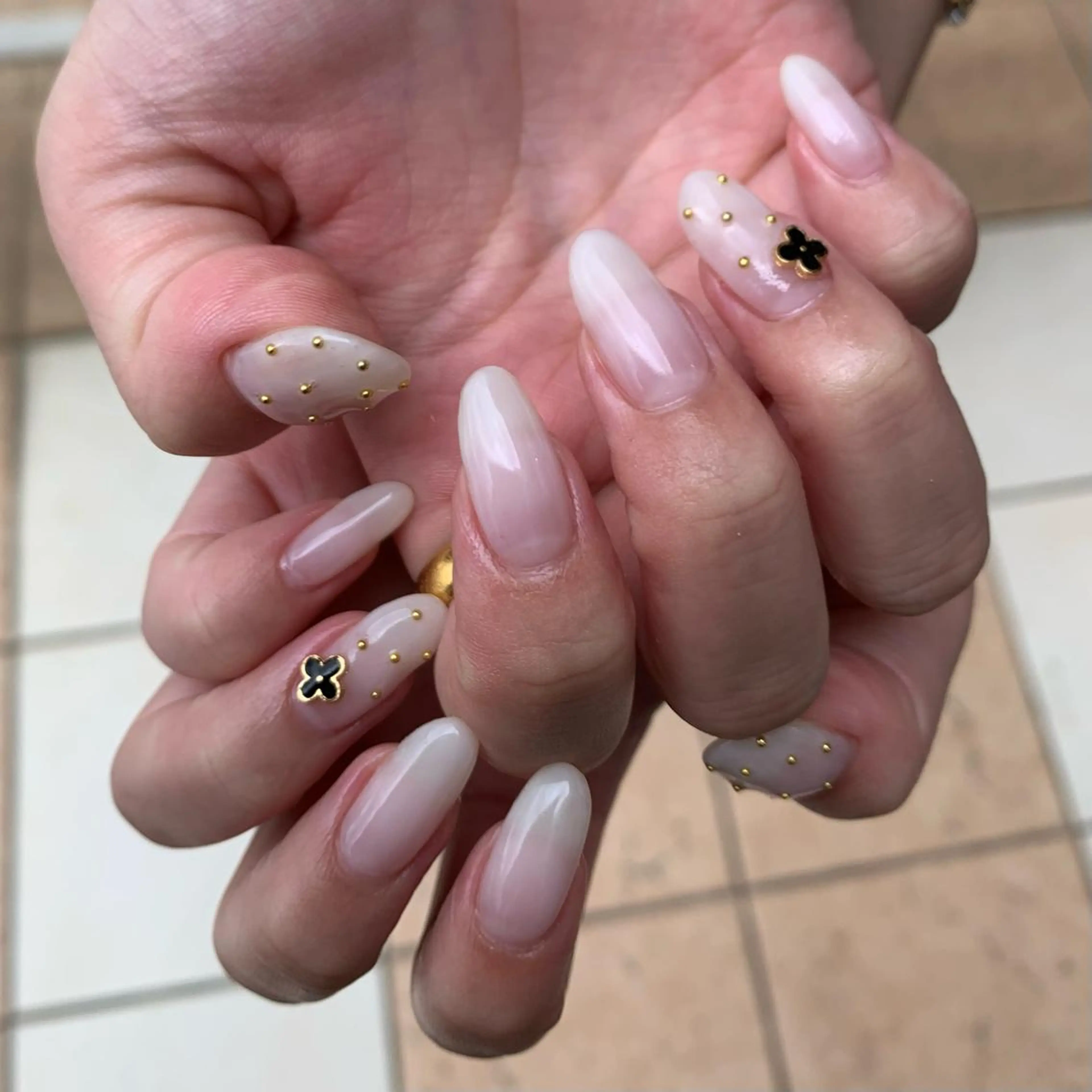 ネイル オフィスネイル ハンドネイル YUKIMO🍎名駅 /ニュアンスのネイルデザイン