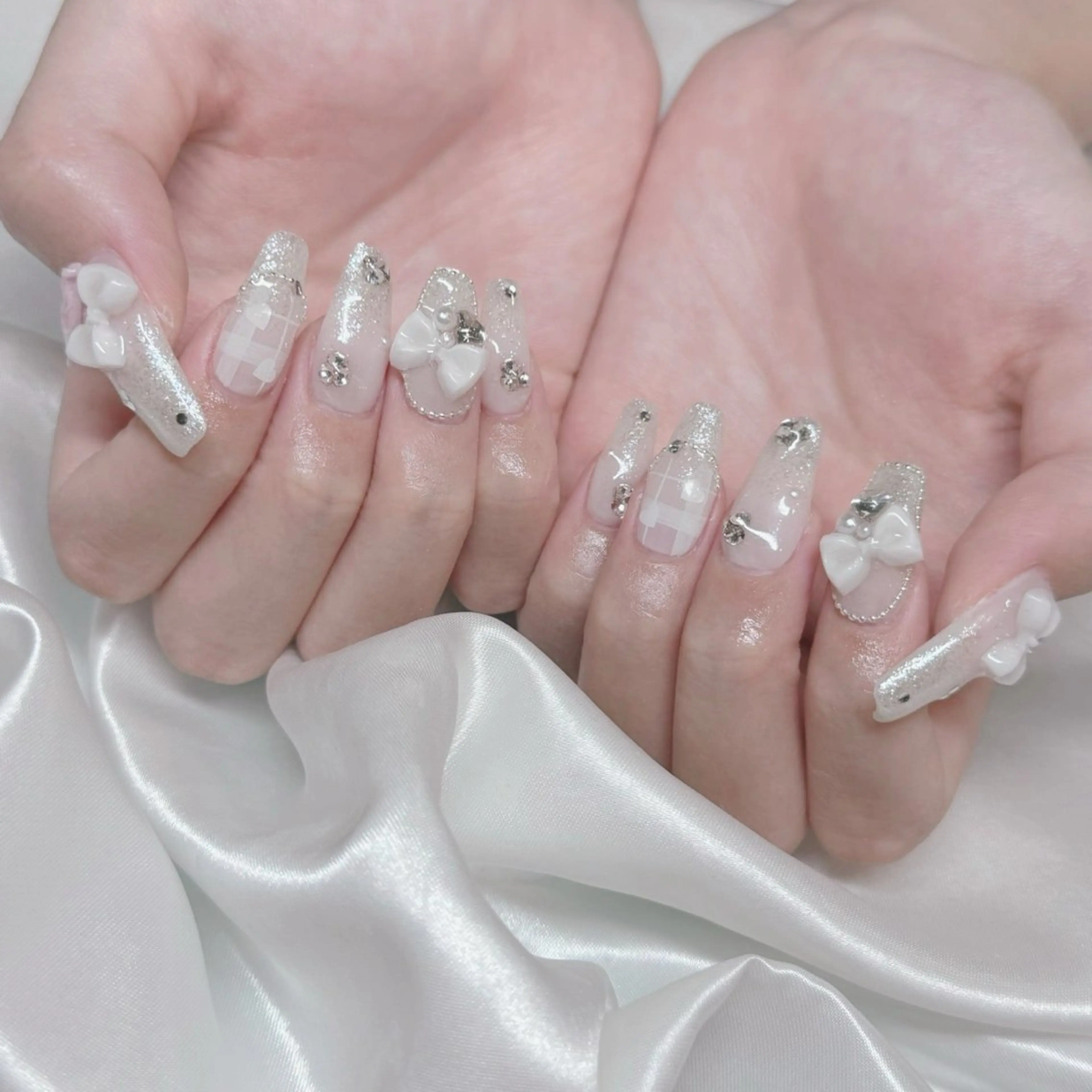 ネイル ジェルネイル ホワイト ハンドネイル Nail lieNのネイルデザイン