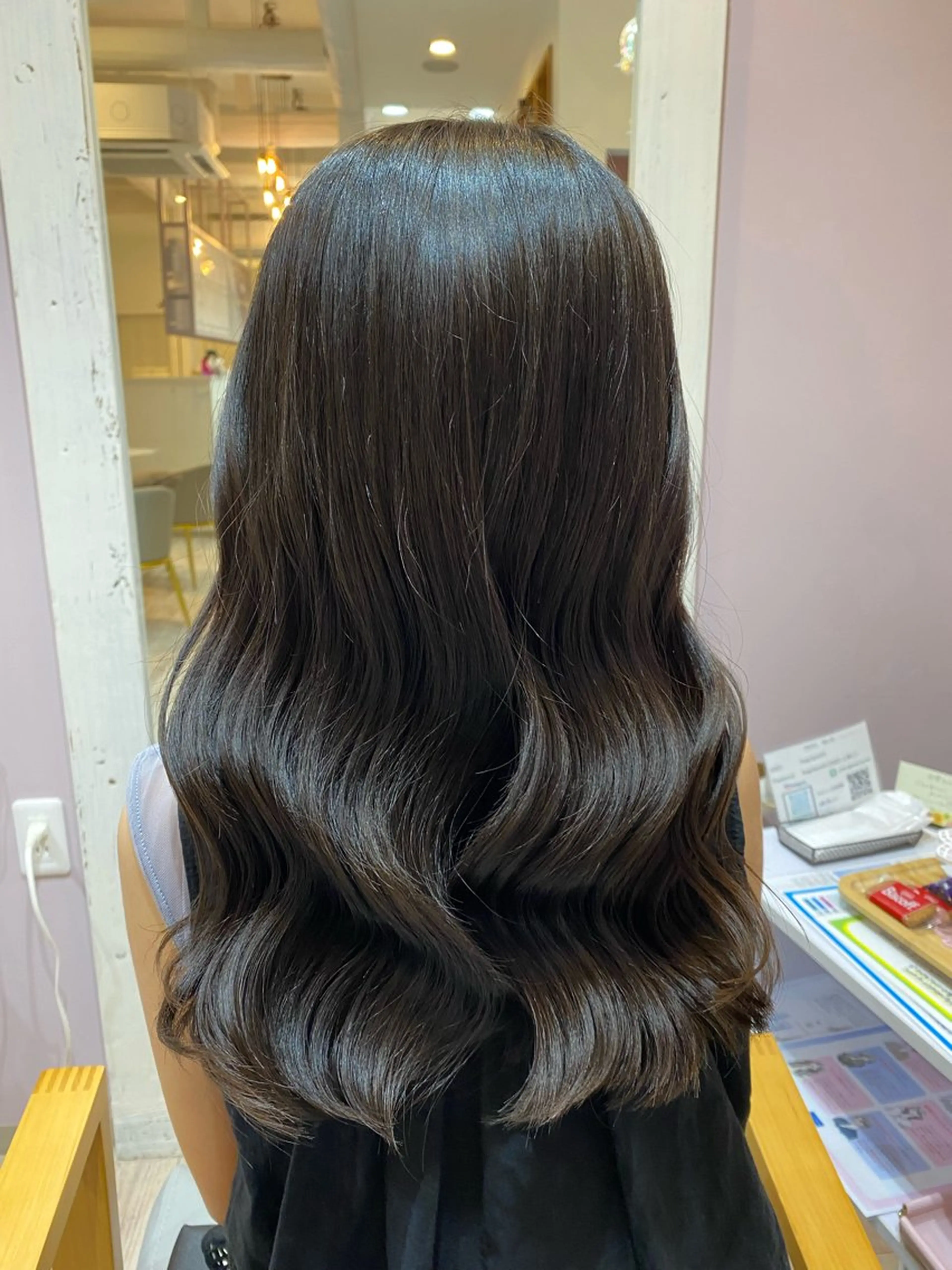 ロング かまだ しおりのヘアスタイル