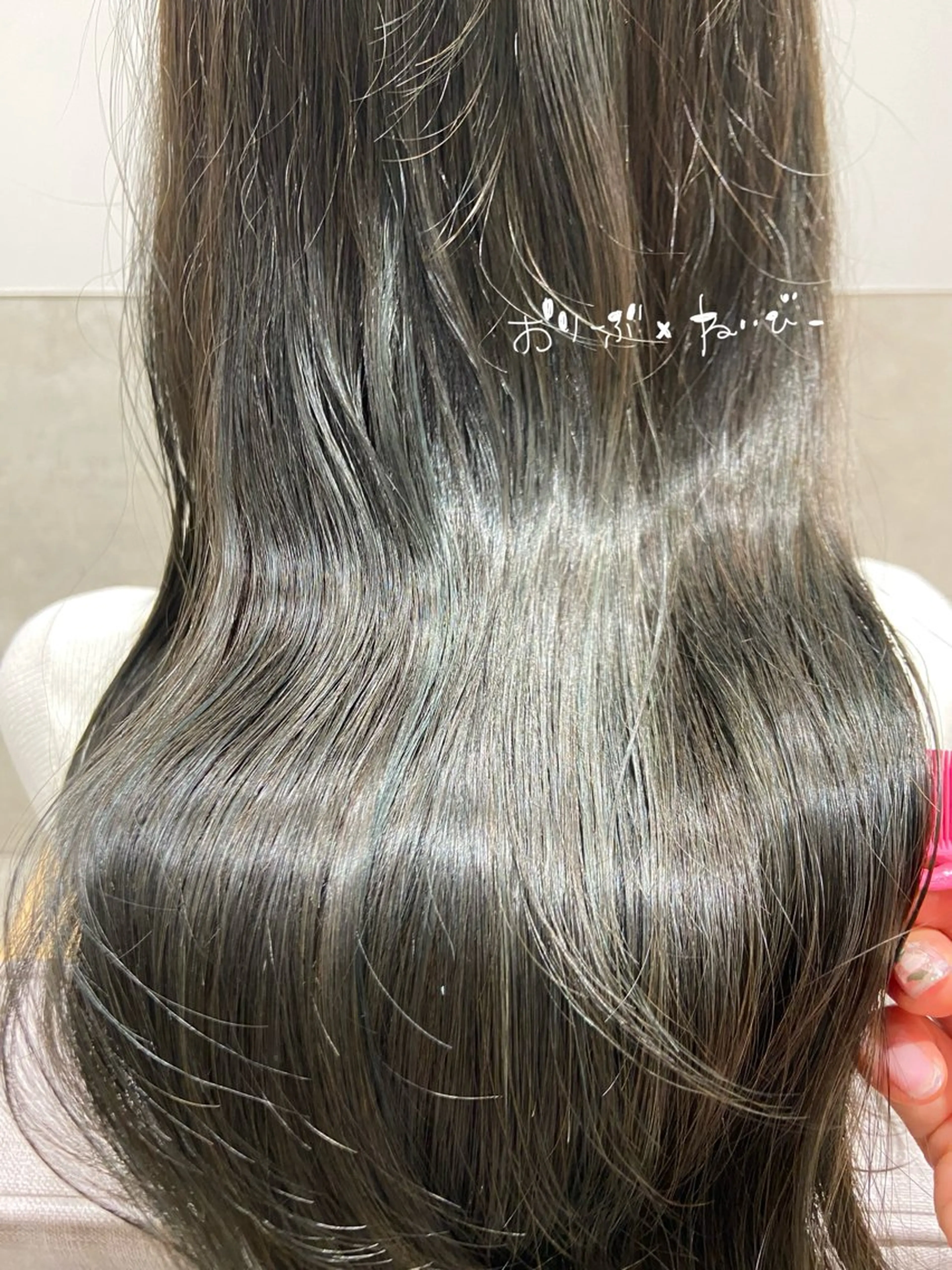 ロング カラー しみず さきのヘアスタイル