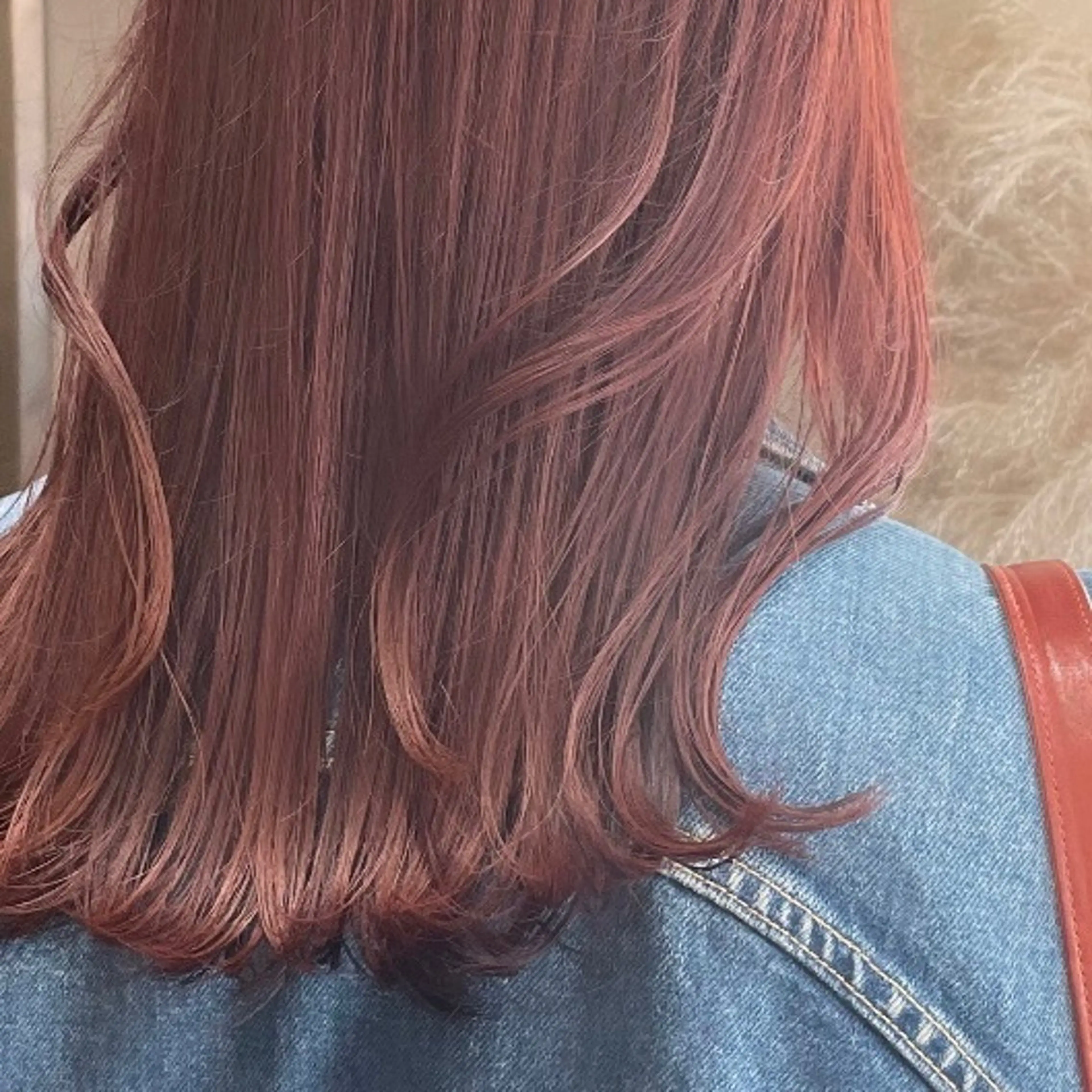 セミロング カラー レッドカラー 髪質改善 トリートメント Rui/透明感カラー 暖色/レイヤーカットのヘアスタイル