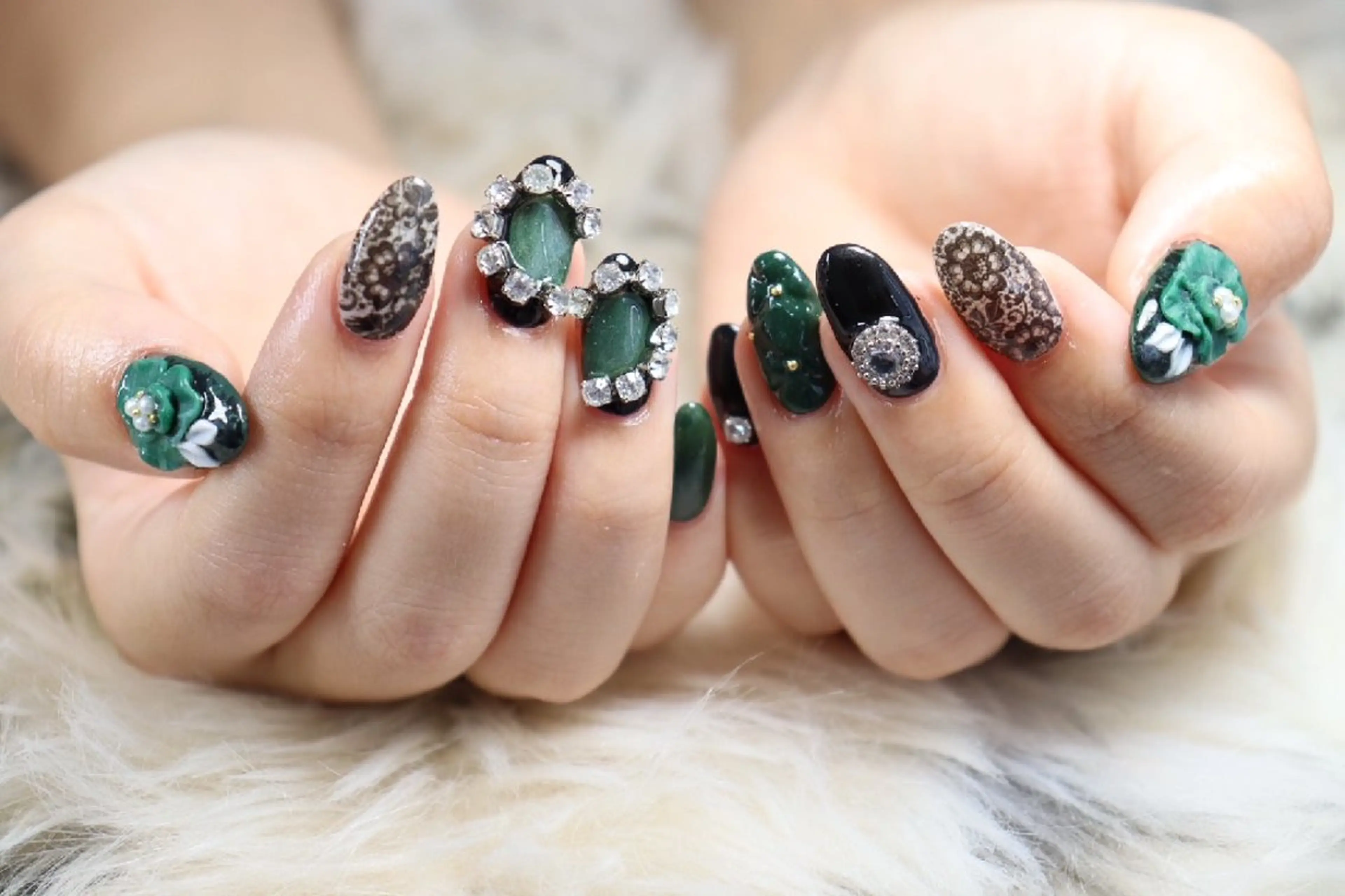 ネイル スカルプネイル 内 奈美のネイルデザイン