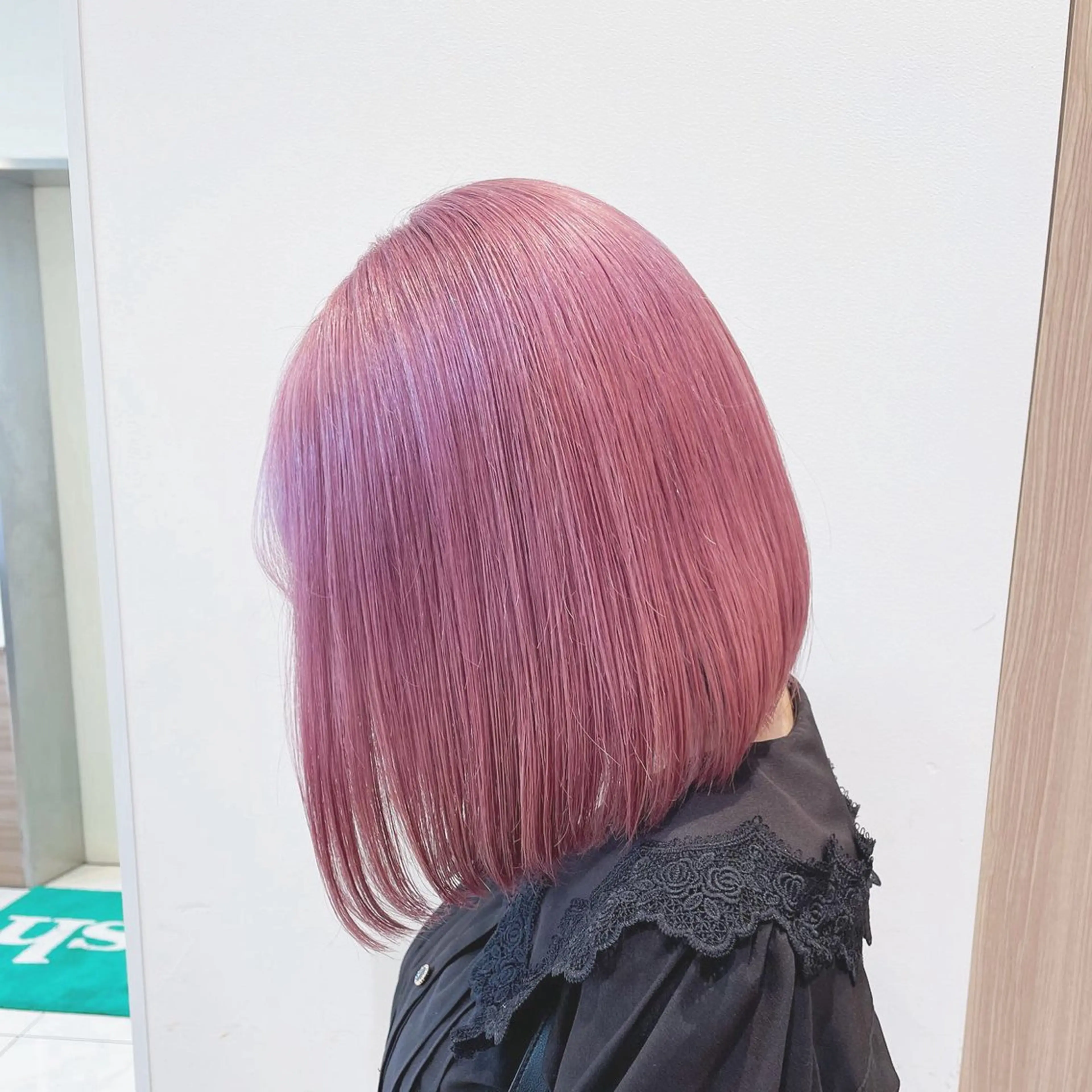 カラー 長尾菜々美🐰 ／ハイトーンカラーのヘアスタイル