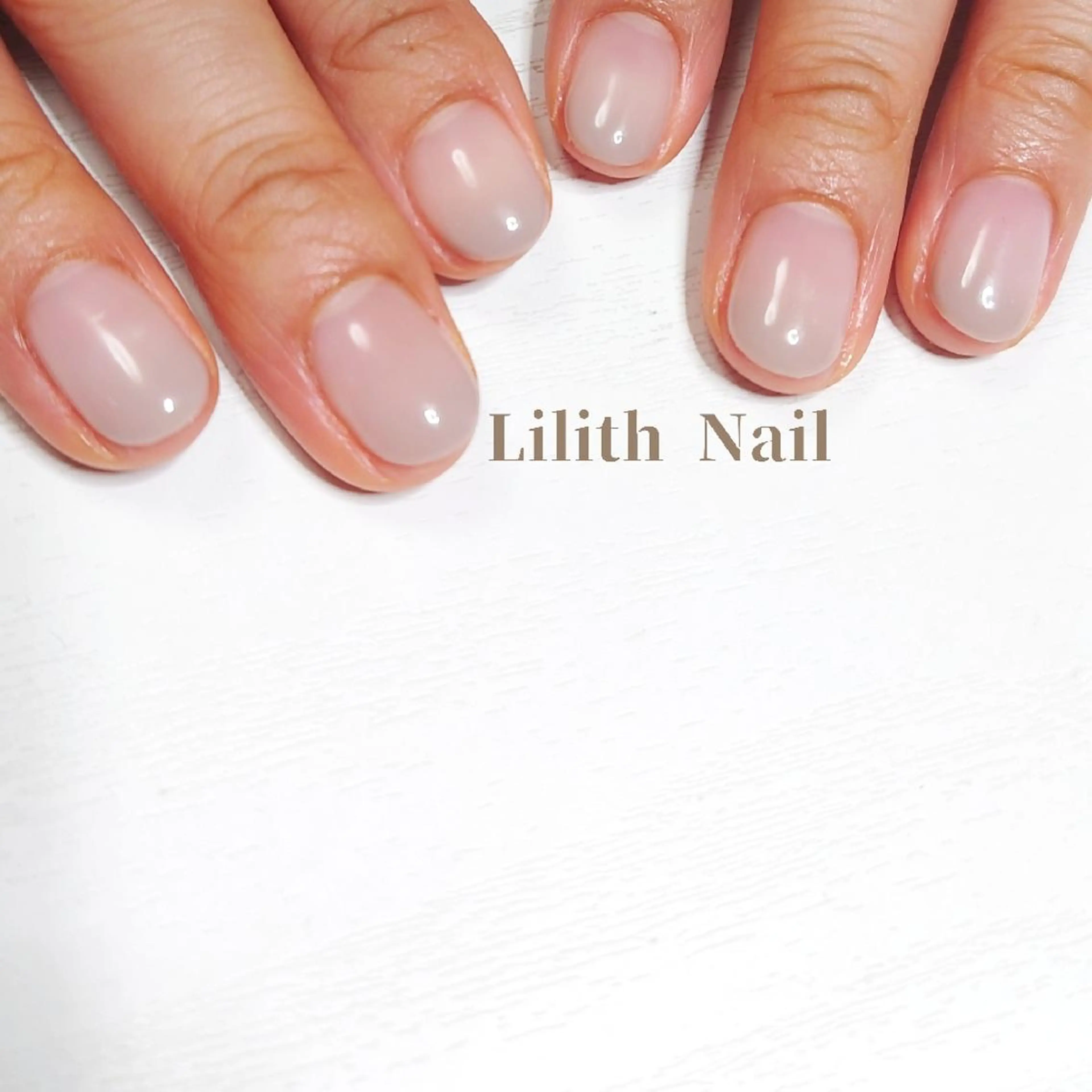 ネイル グラデーション オフィスネイル ショートネイル 冬ネイル ハンドネイル Lilith Nailのネイルデザイン
