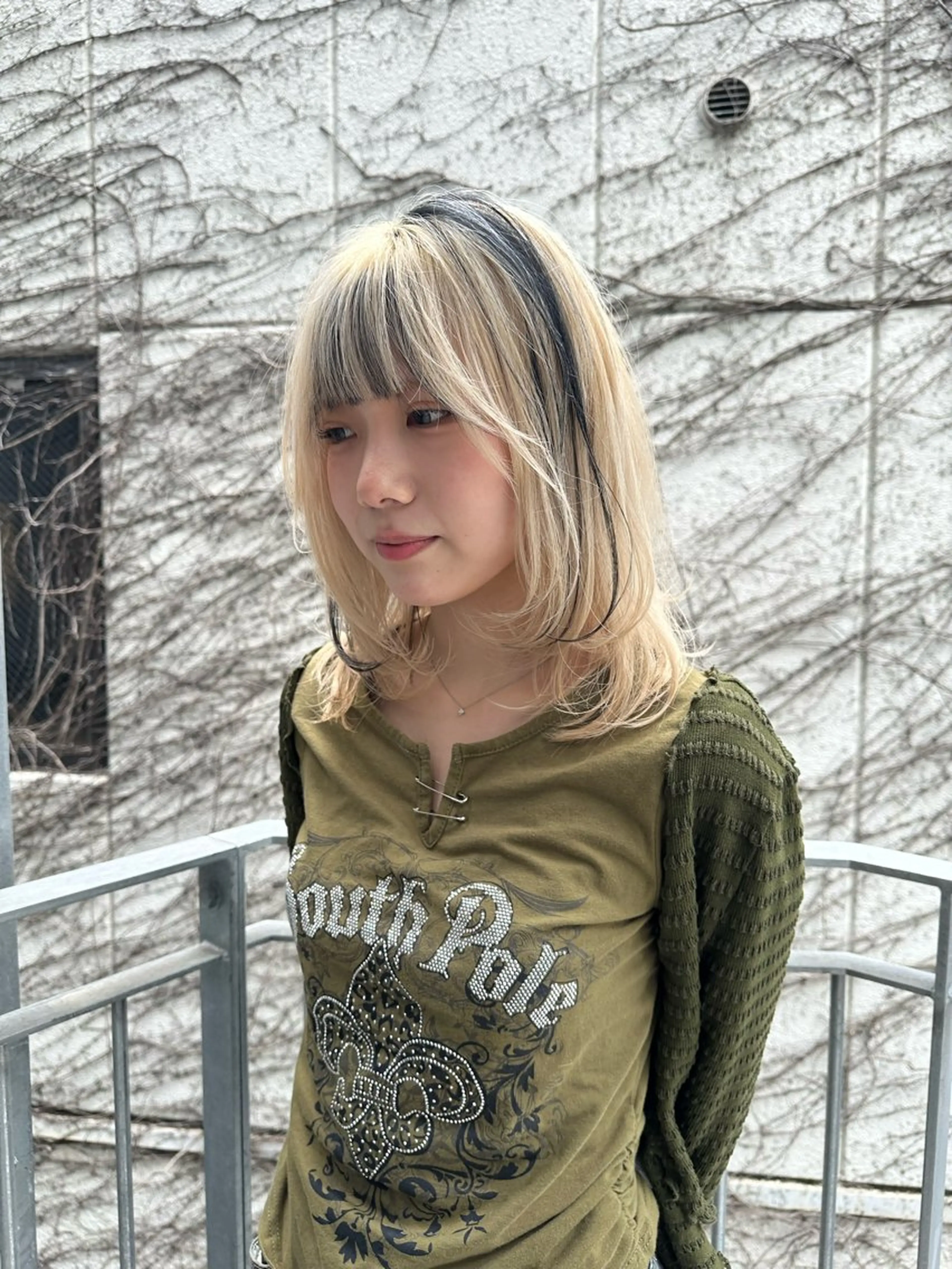 ミディアム カラー カット ヘアカラー トリートメント ケアブリーチ特化✨/ 艶カラー/エクステのヘアスタイル