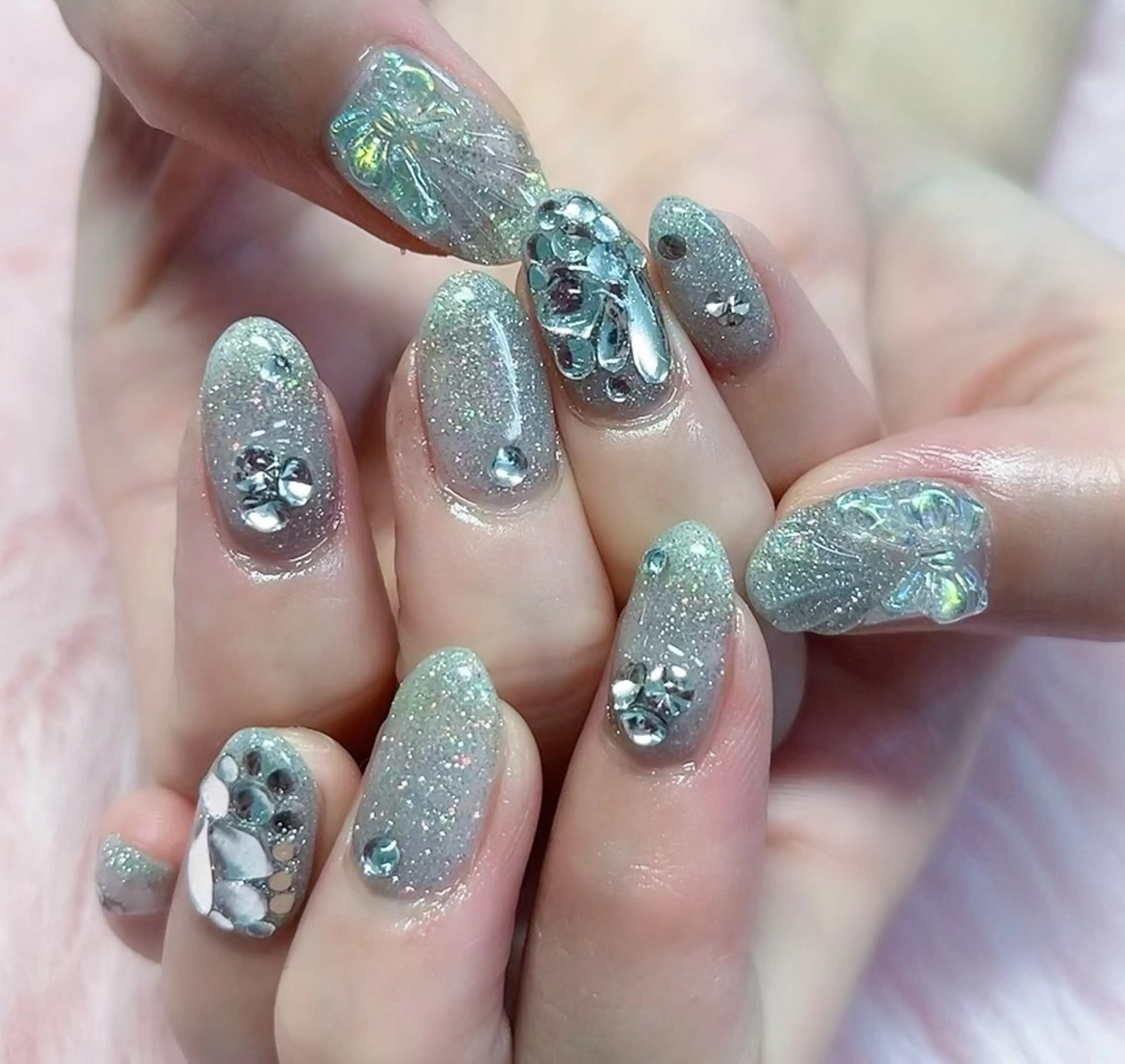 ネイル ハンドネイル MoonNail ユリ🌸のネイルデザイン