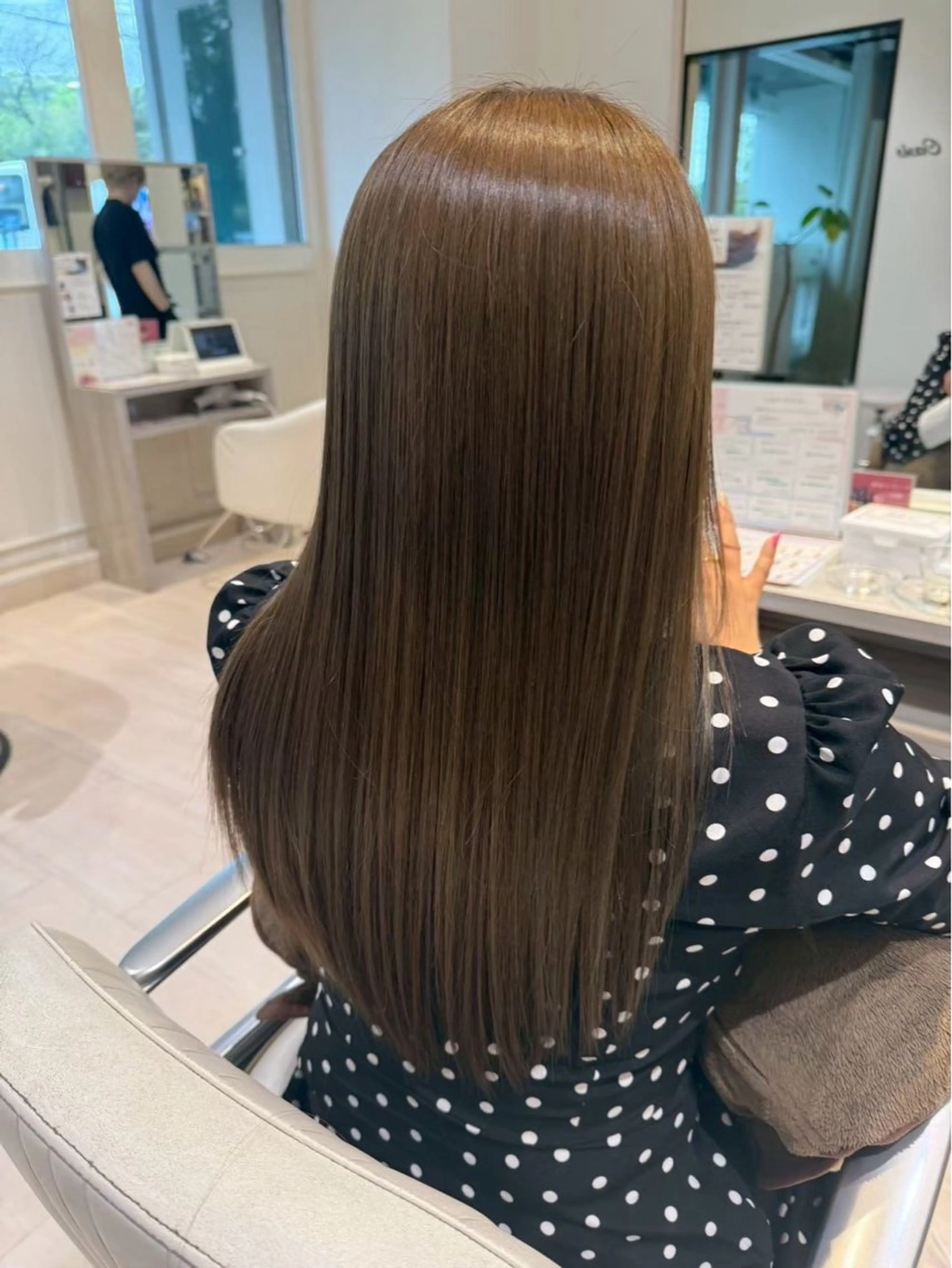 カラー 透明感カラー オリーブカラー 林田ひより プロヘアテックのヘアスタイル