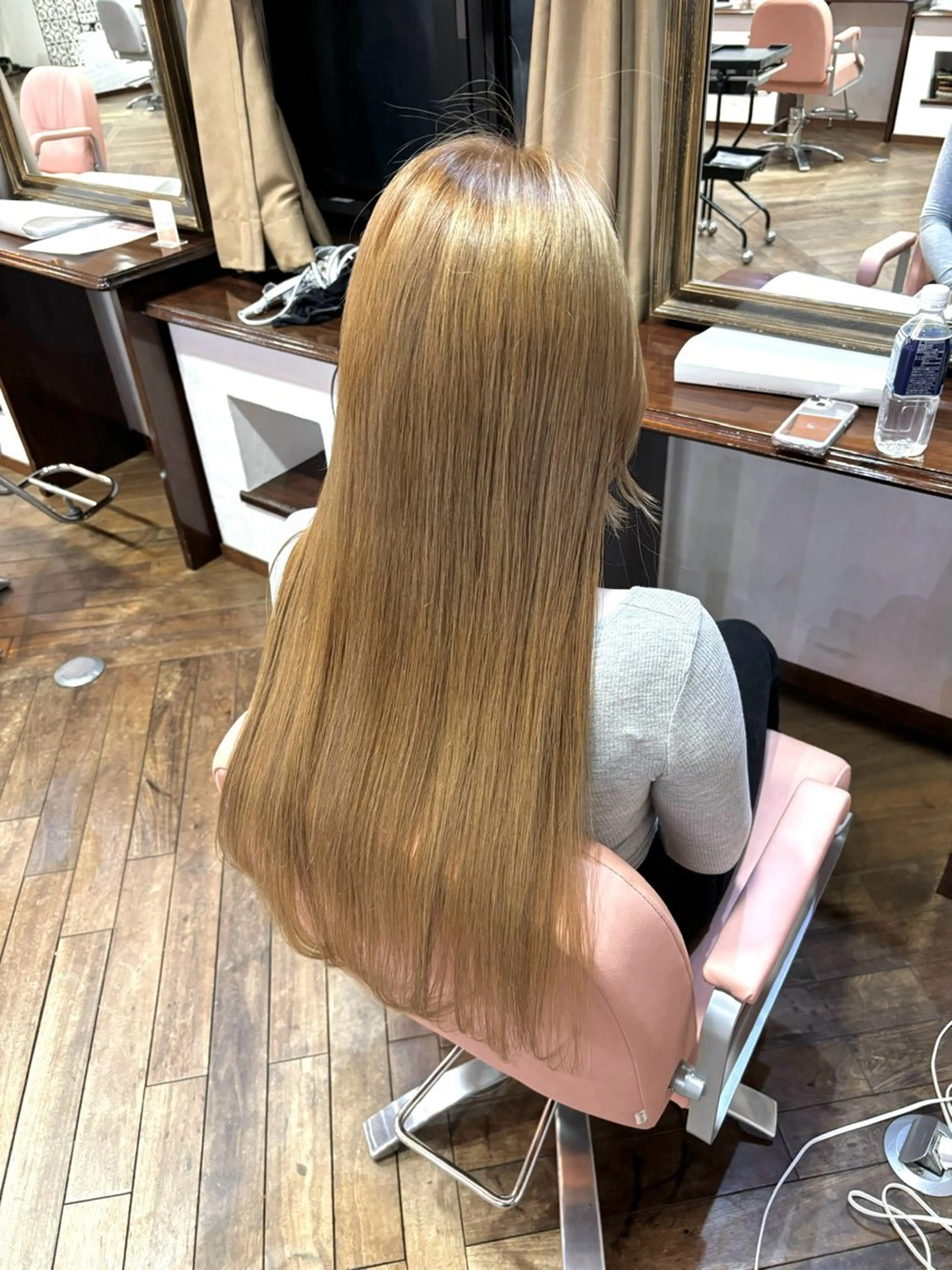 ロング カラー 勝田 沙耶のヘアスタイル