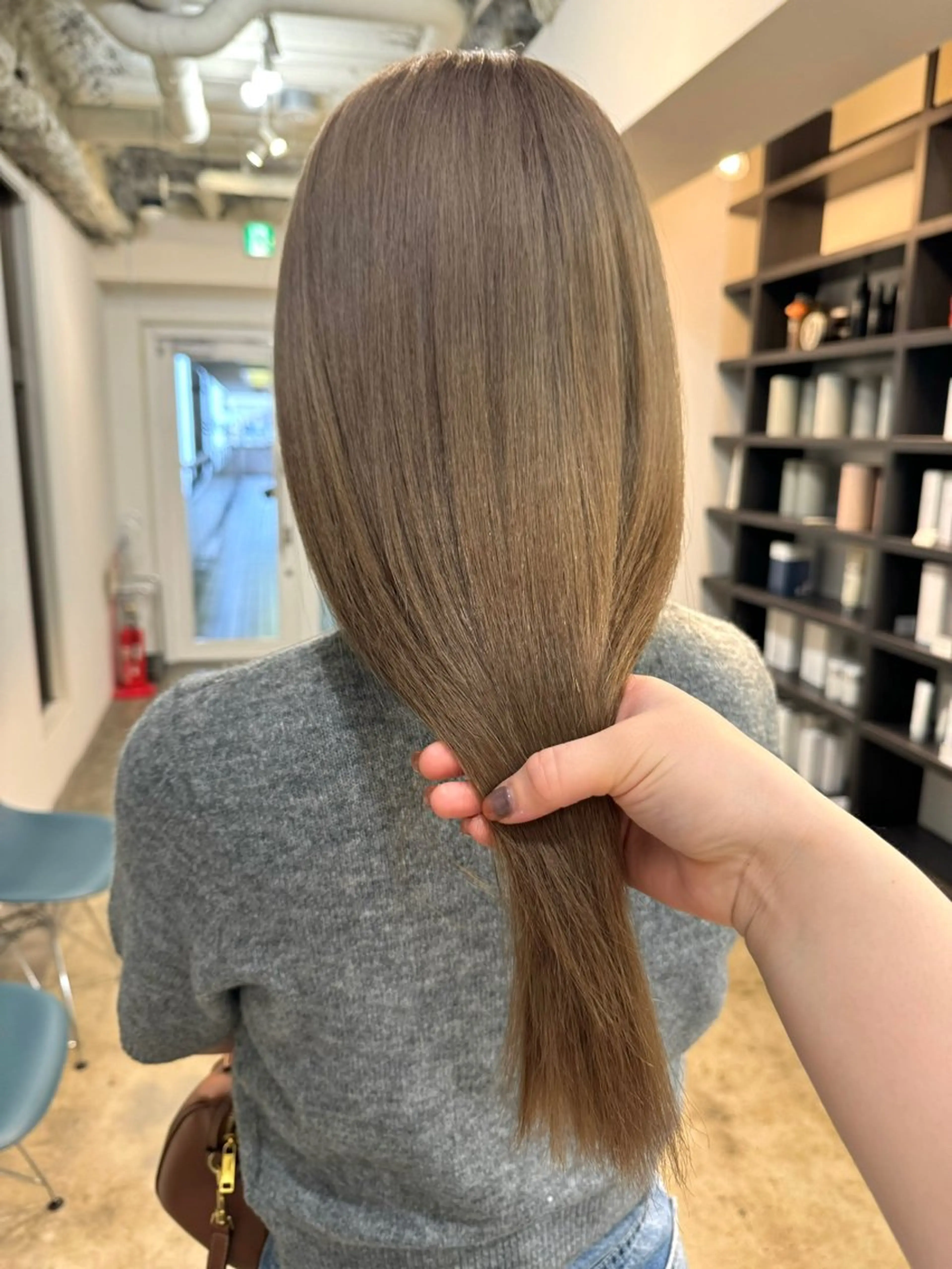 ロング カラー ヘアアレンジ ブリーチ 髪質改善 🪽似合わせカラー RENA.🪽🩶のヘアスタイル