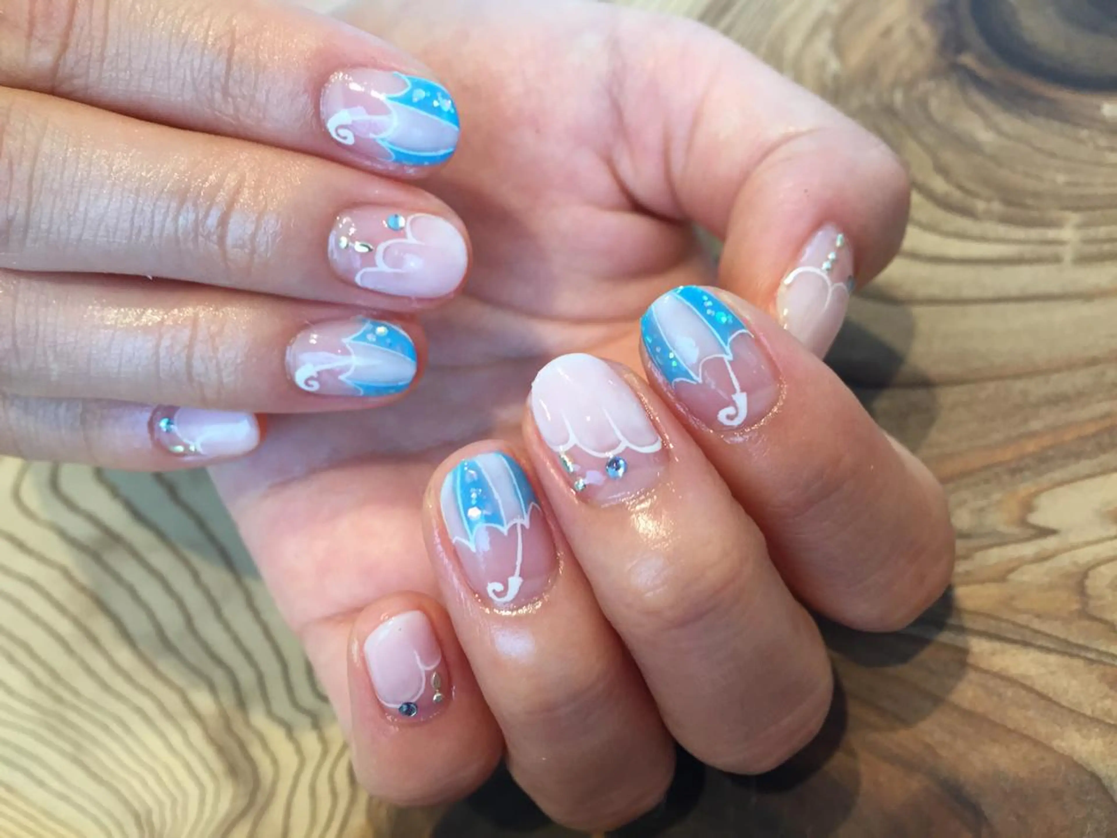 ネイル ｱｲﾗｯｼｭ ﾈｲﾙ ｻﾛﾝ つけるのマツエク・マツパデザイン