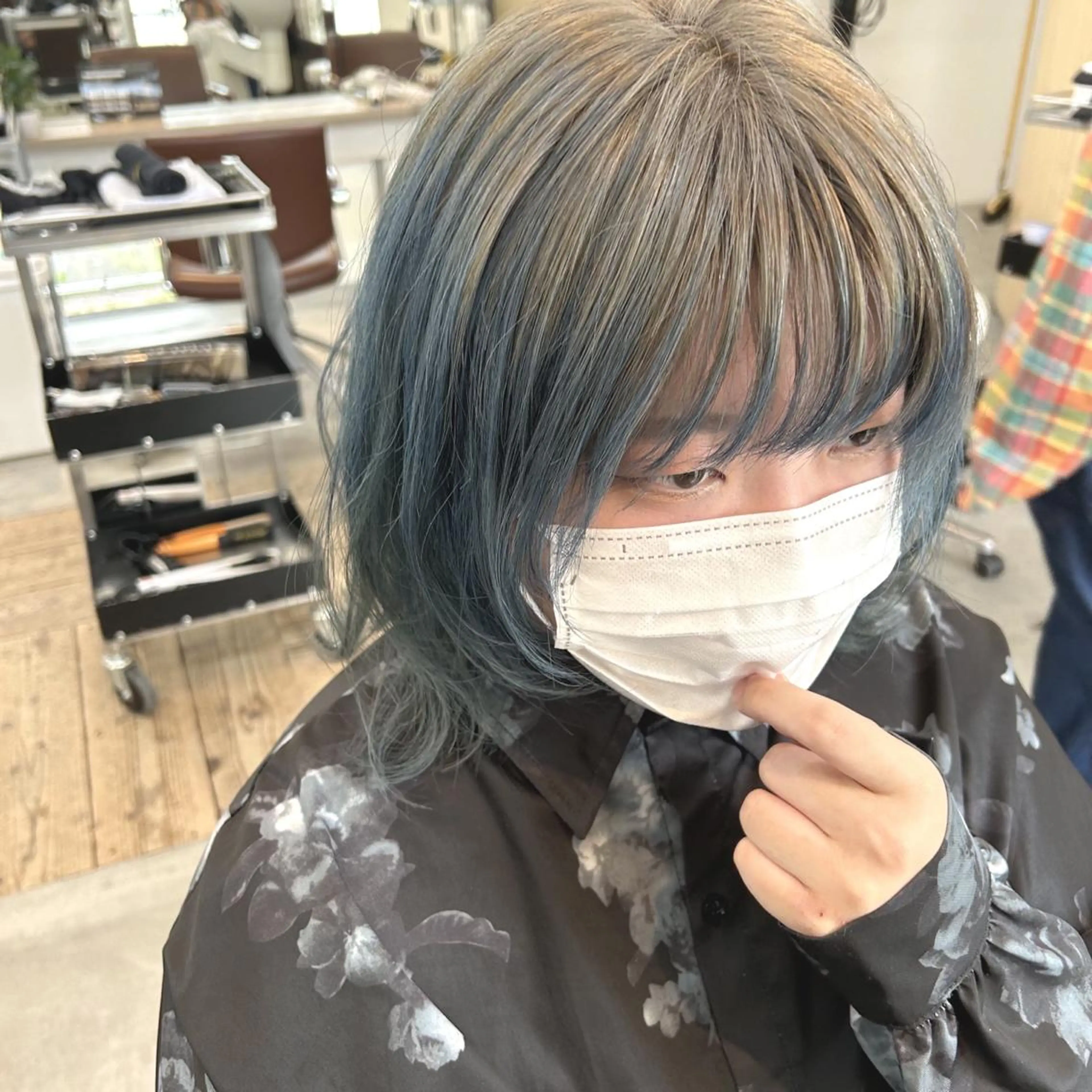ミディアム カット ヘアカラー 綿貫 美雪のヘアスタイル