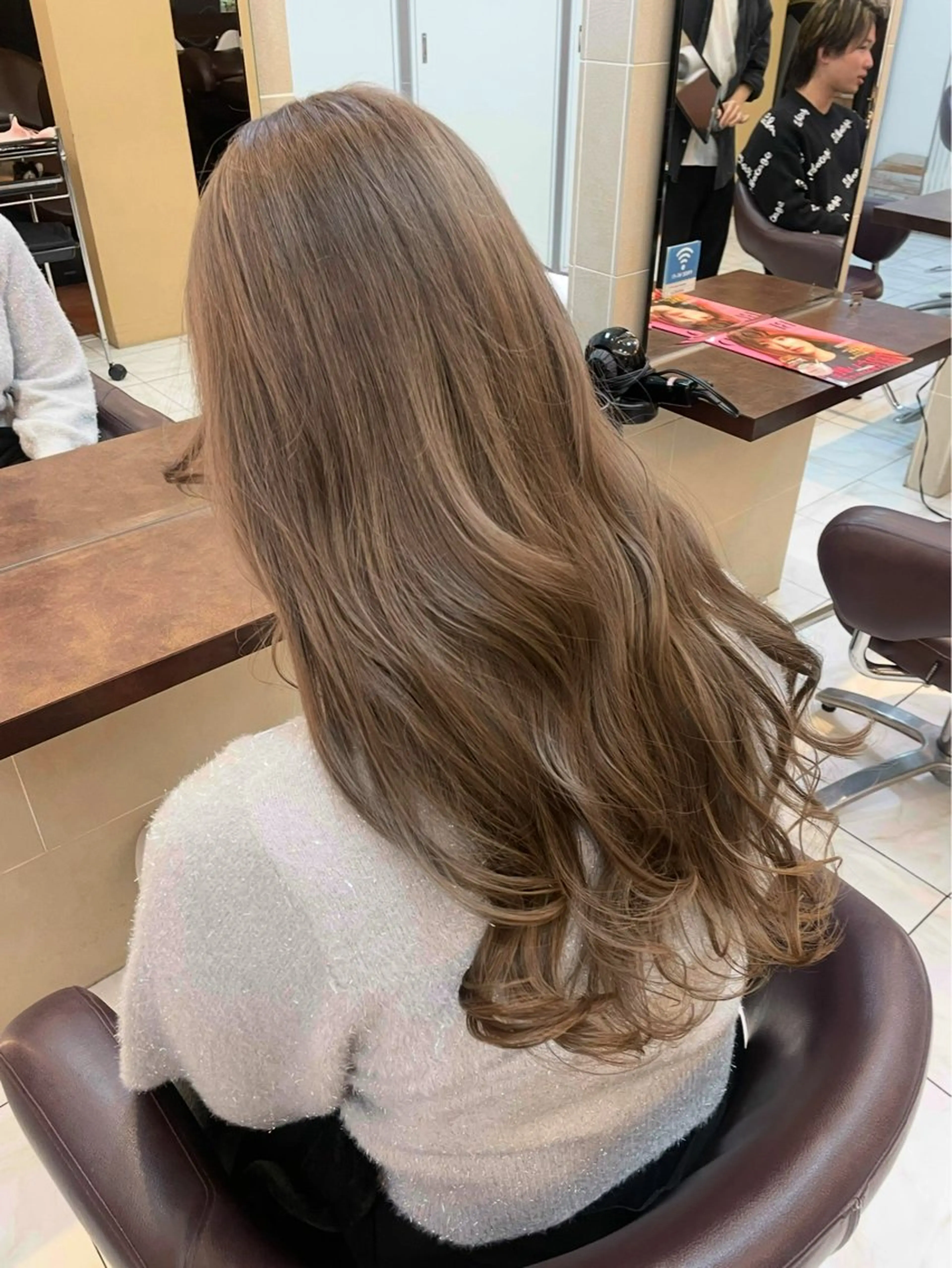 ロング カット ヘアカラー トリートメント 垢抜け透明感カラー 🌻篠崎梓🌻のヘアスタイル