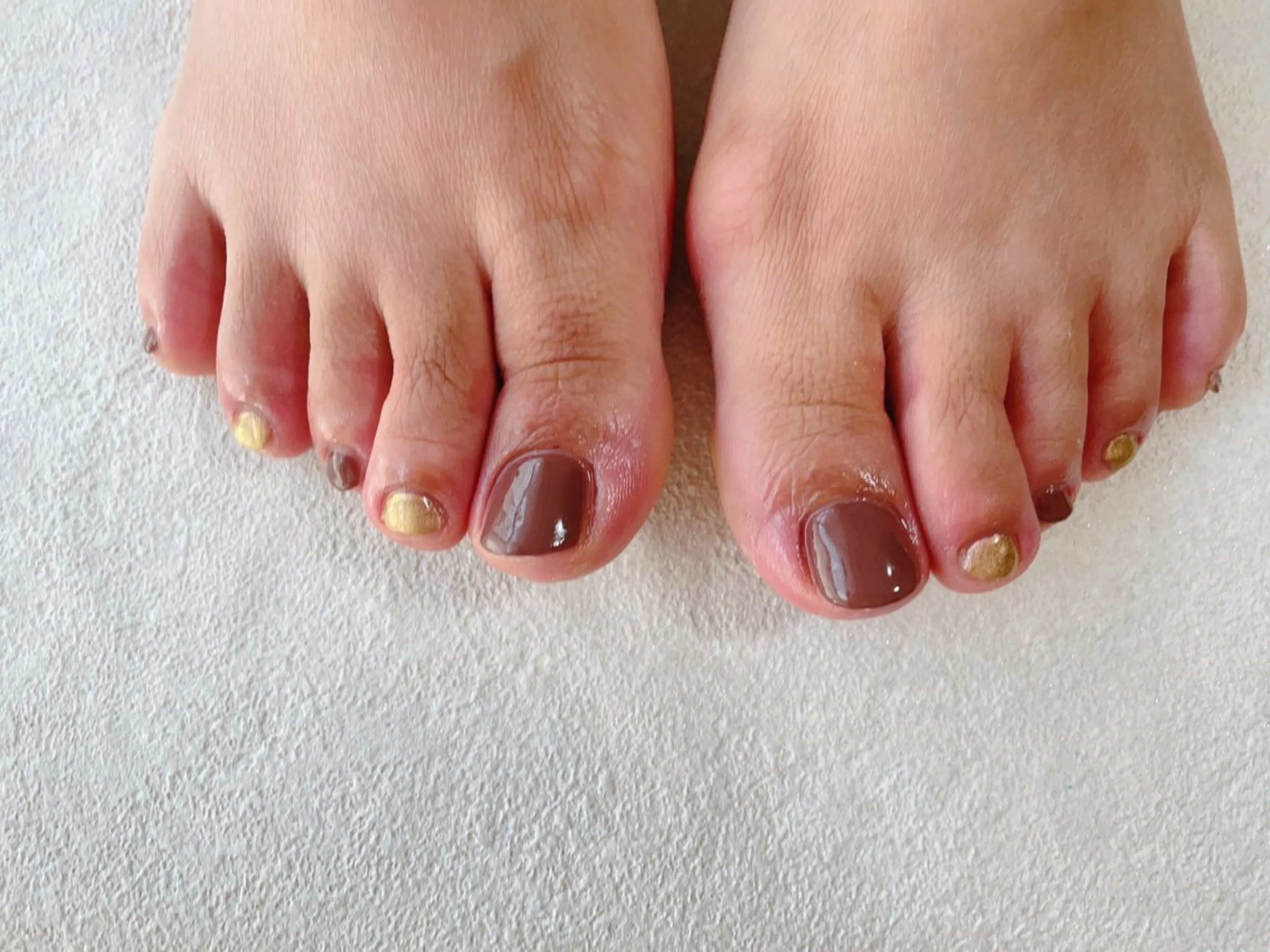 ネイル オーロラネイル フラワーネイル フットネイル フレンチネイル ジェルネイル kikinail 溝の口のネイルデザイン