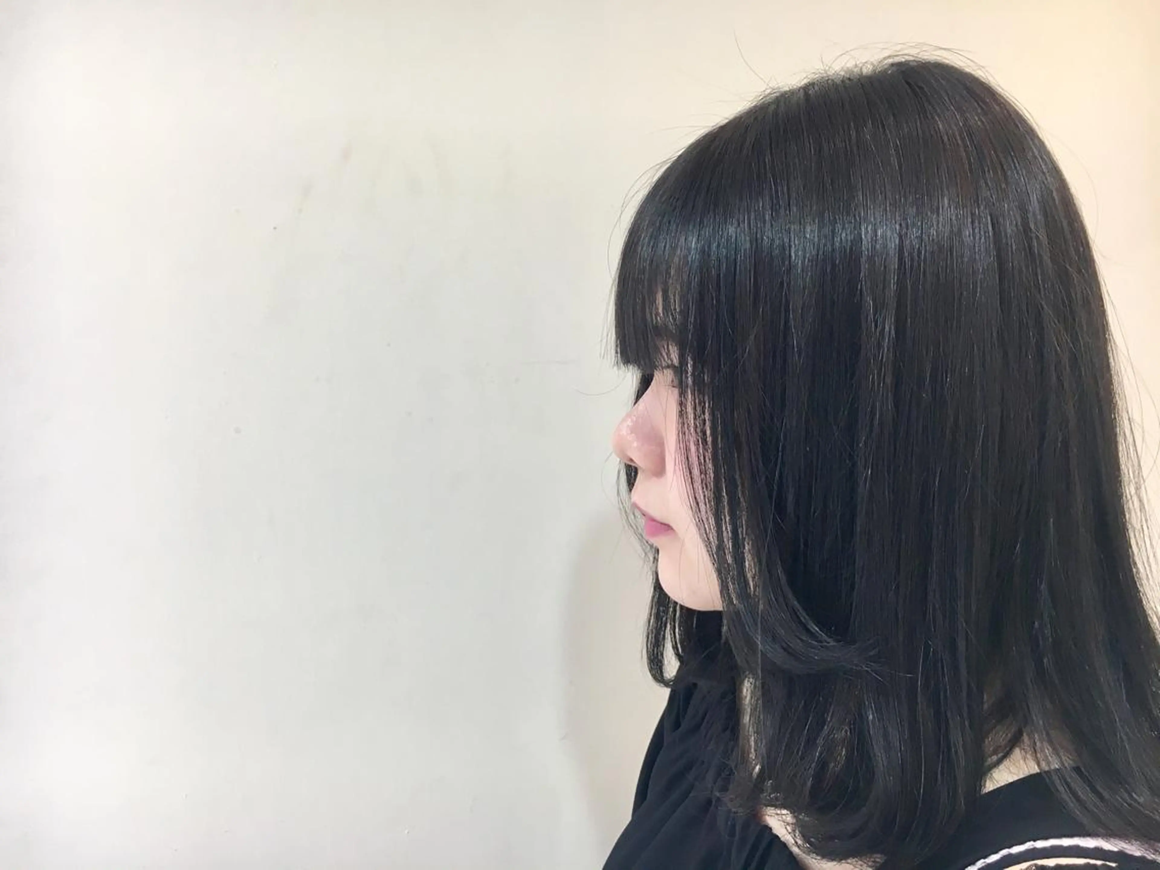 カラー 黒髪 ネイビーカラー 永井 大希のヘアスタイル
