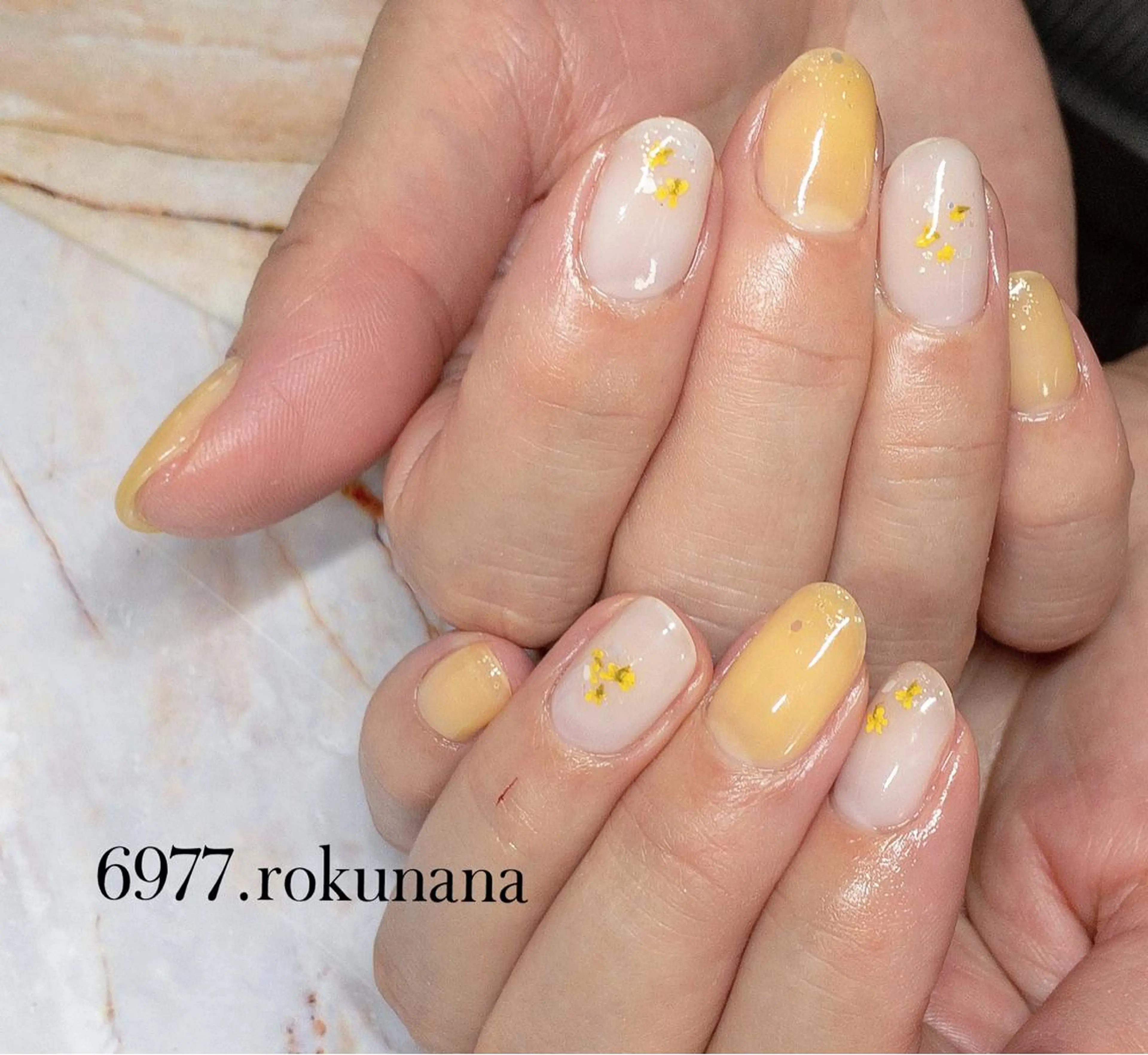 ネイル rokunana 佐野のネイルデザイン