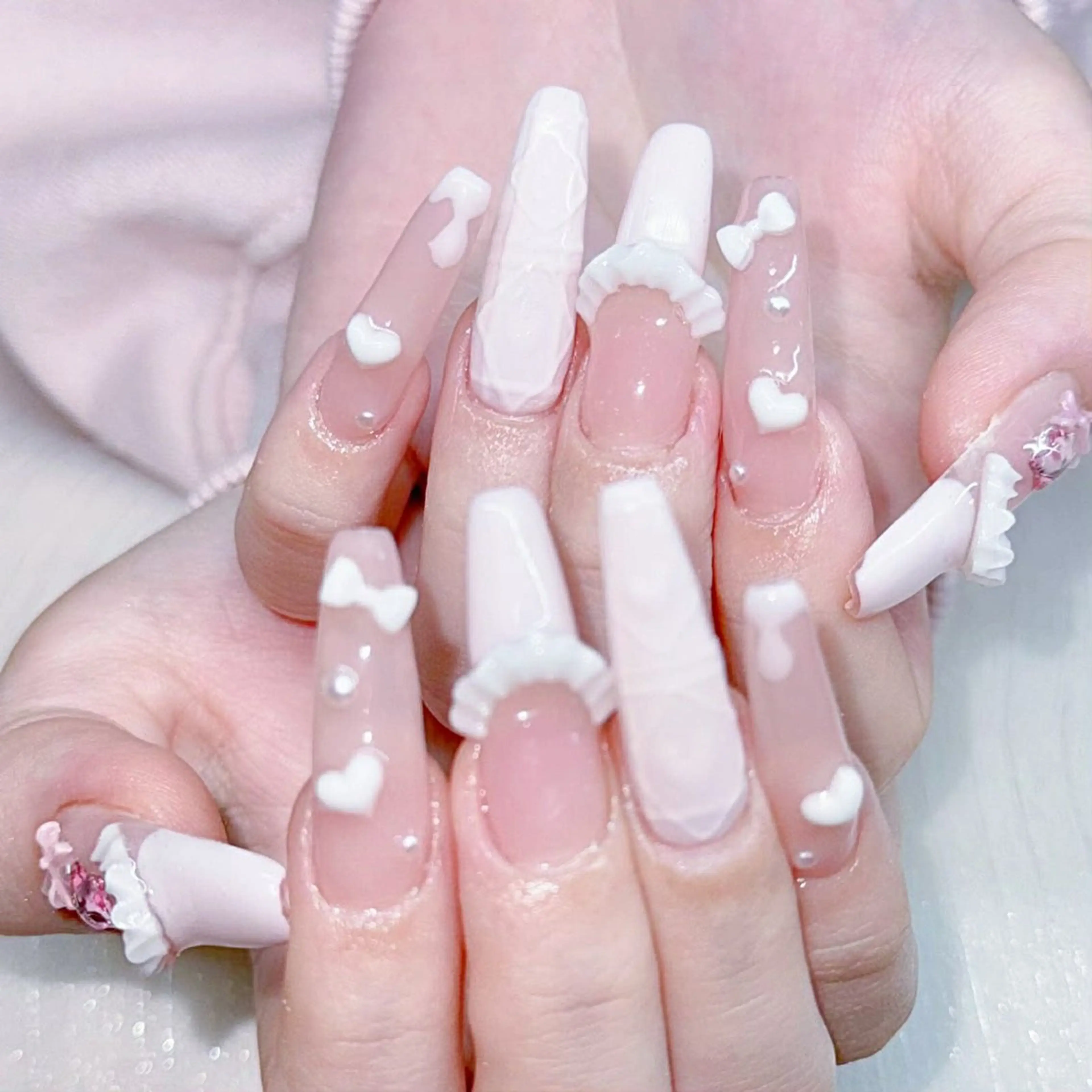 ネイル チークネイル 長さ出し フレンチネイル ジェルネイル 韓国ネイル ハンドネイル Any nail新大久保店のネイルデザイン