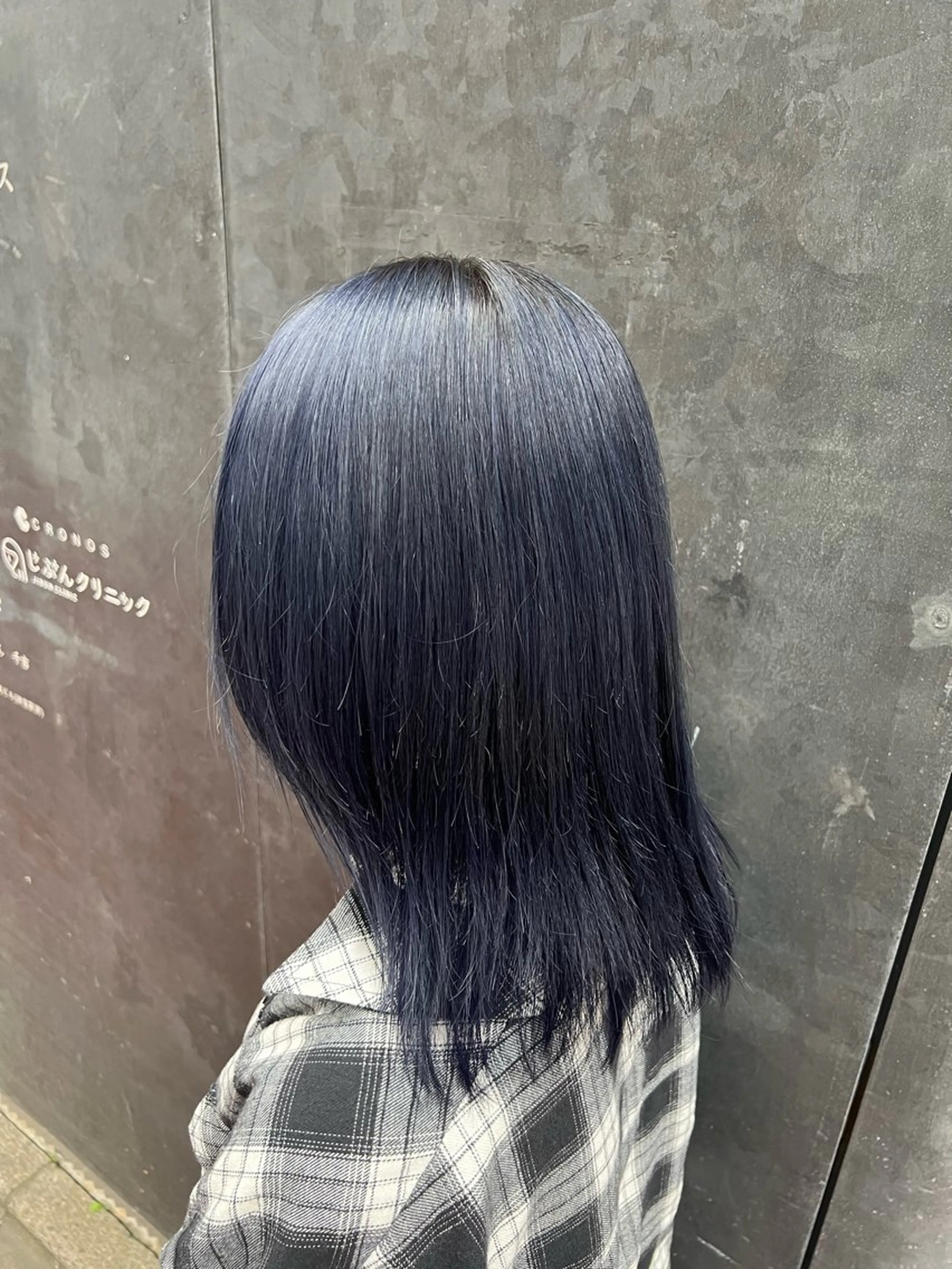 ロング カラー 暗髪🩶ラベンダー/ ブルー/ユウナ🤍のヘアスタイル