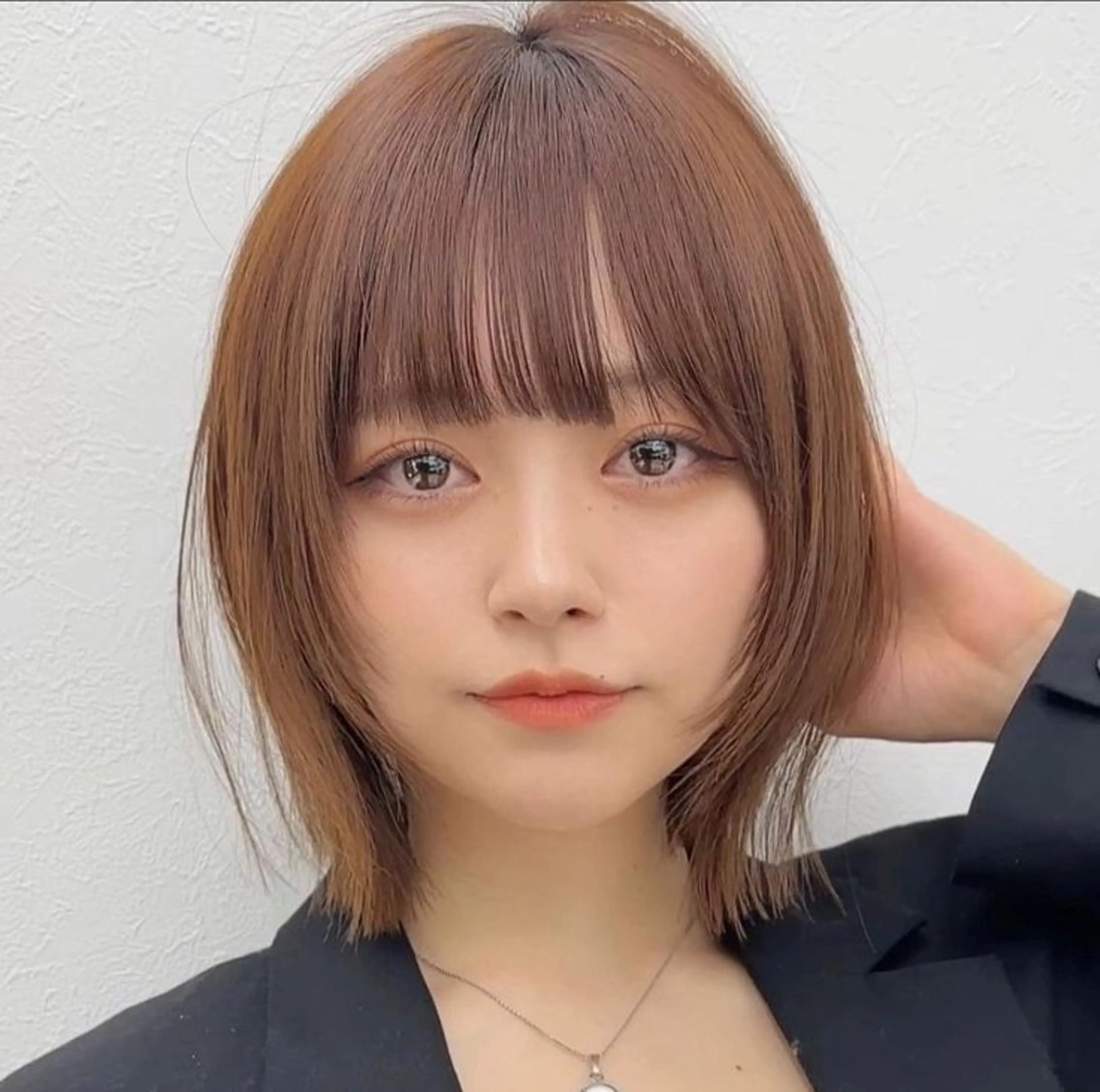 ミディアム カラー ボブ 顔周りカット レイヤーカット ウルフカット ヘアカラー トリートメント 髪質改善/ 上村旺武のヘアスタイル