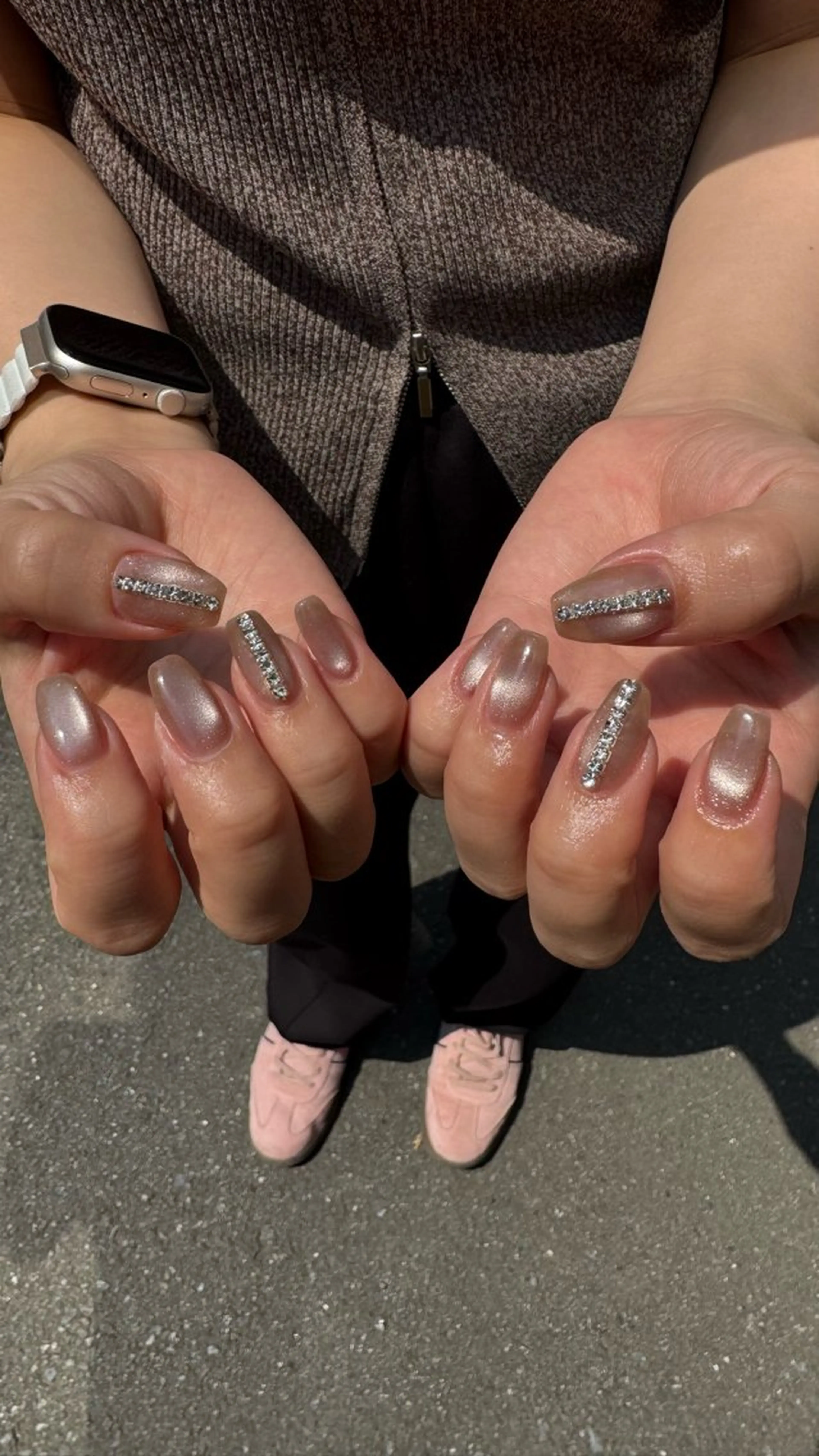 ネイル フラッシュネイル ホログラムネイル 韓国ネイル レース ラメ(グリッター) ハンドネイル MH_ Nailのネイルデザイン