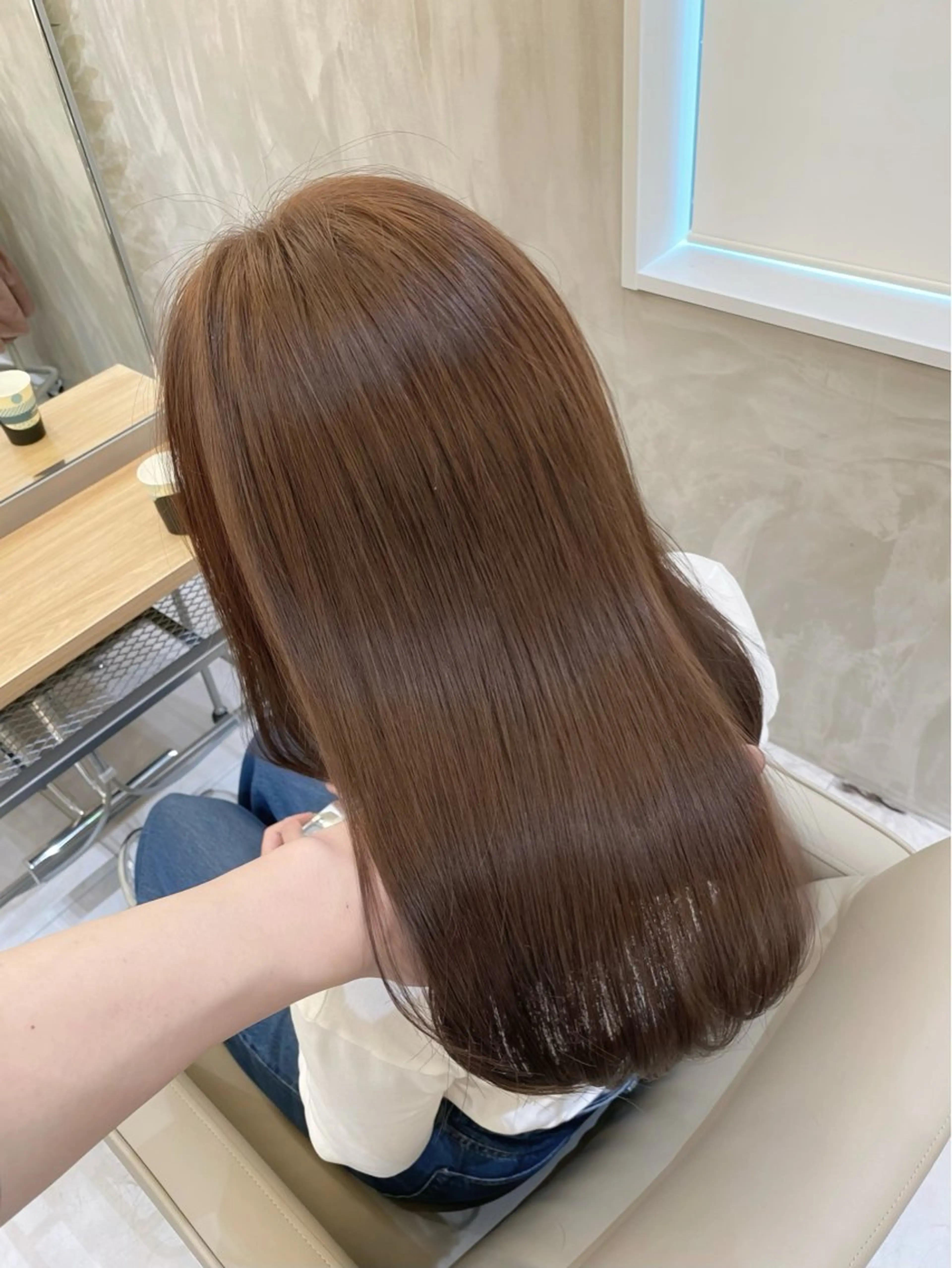 ミディアム カラー ヘアアレンジ ベージュカラー ブリーチ ブラウンカラー 透明感カラー ダブルカラー カット ヘアカラー トリートメント ヘアセット 赤み消し🫧韓国ヘア 🫧藤岡誠也のヘアスタイル