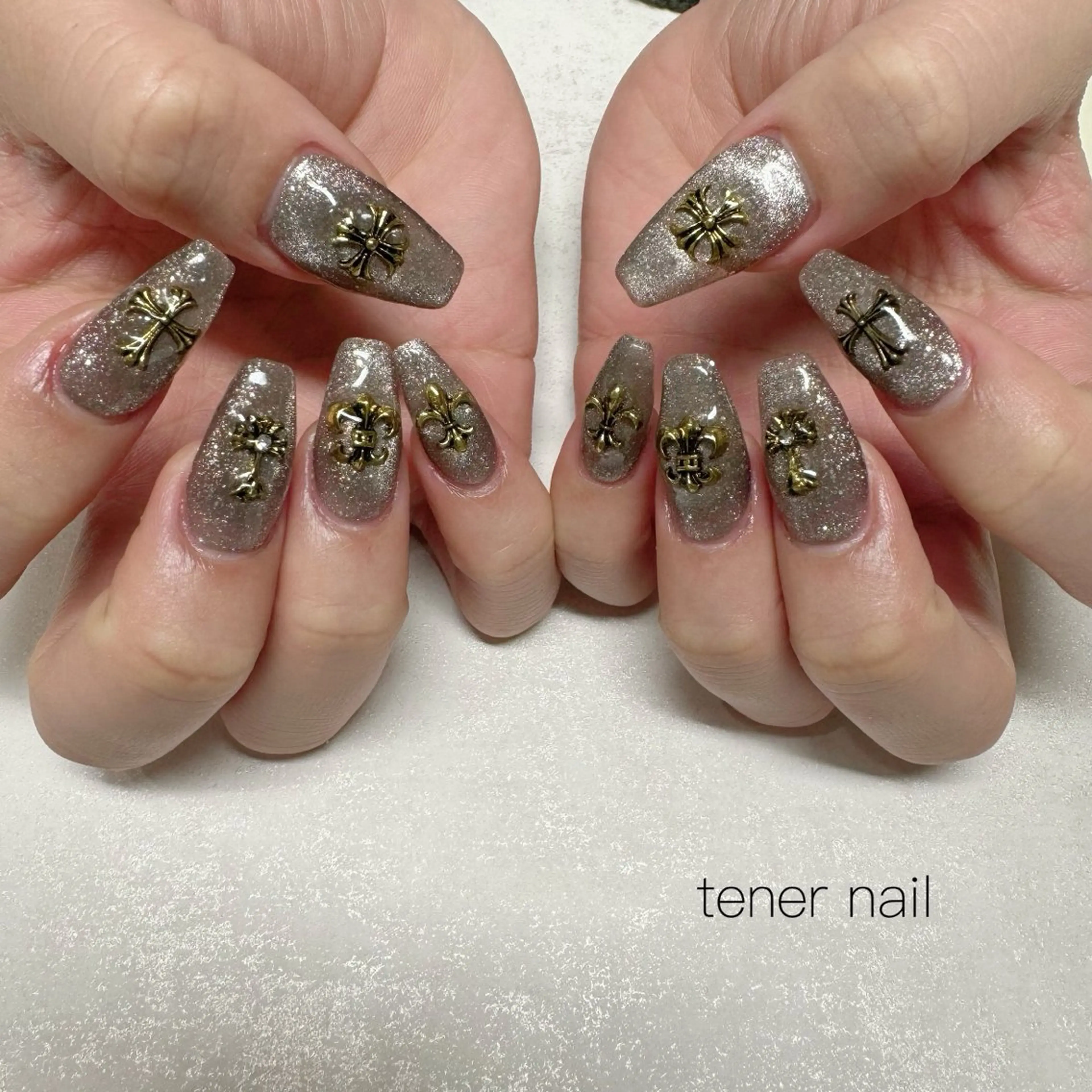 ネイル マグネットネイル ハンドネイル tener  nail  テネルネイル所属・テネルネイル tener nailのネイルデザイン