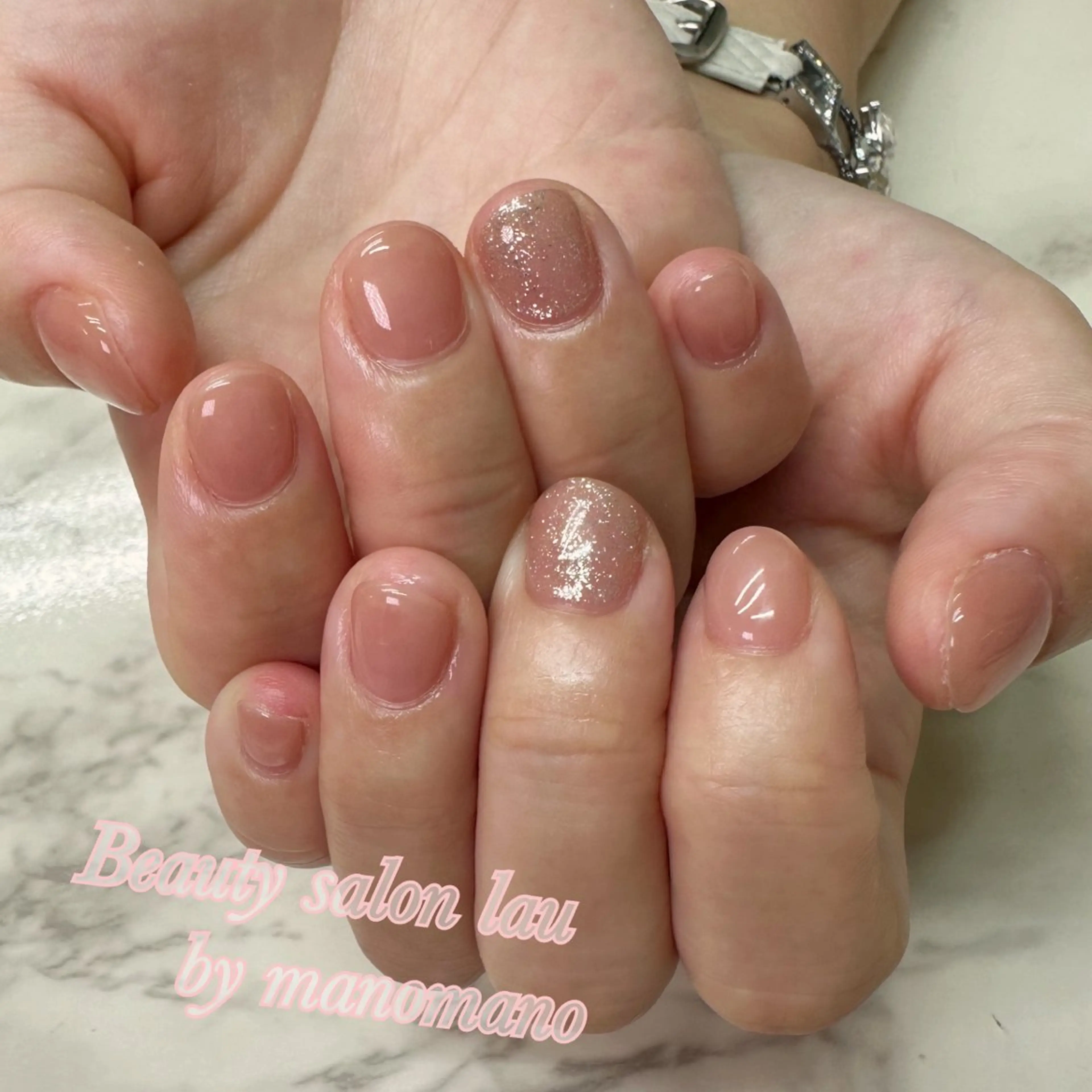 ネイル ワンカラーネイル ハンドネイル ラウバイマノマノ なかざとのネイルデザイン