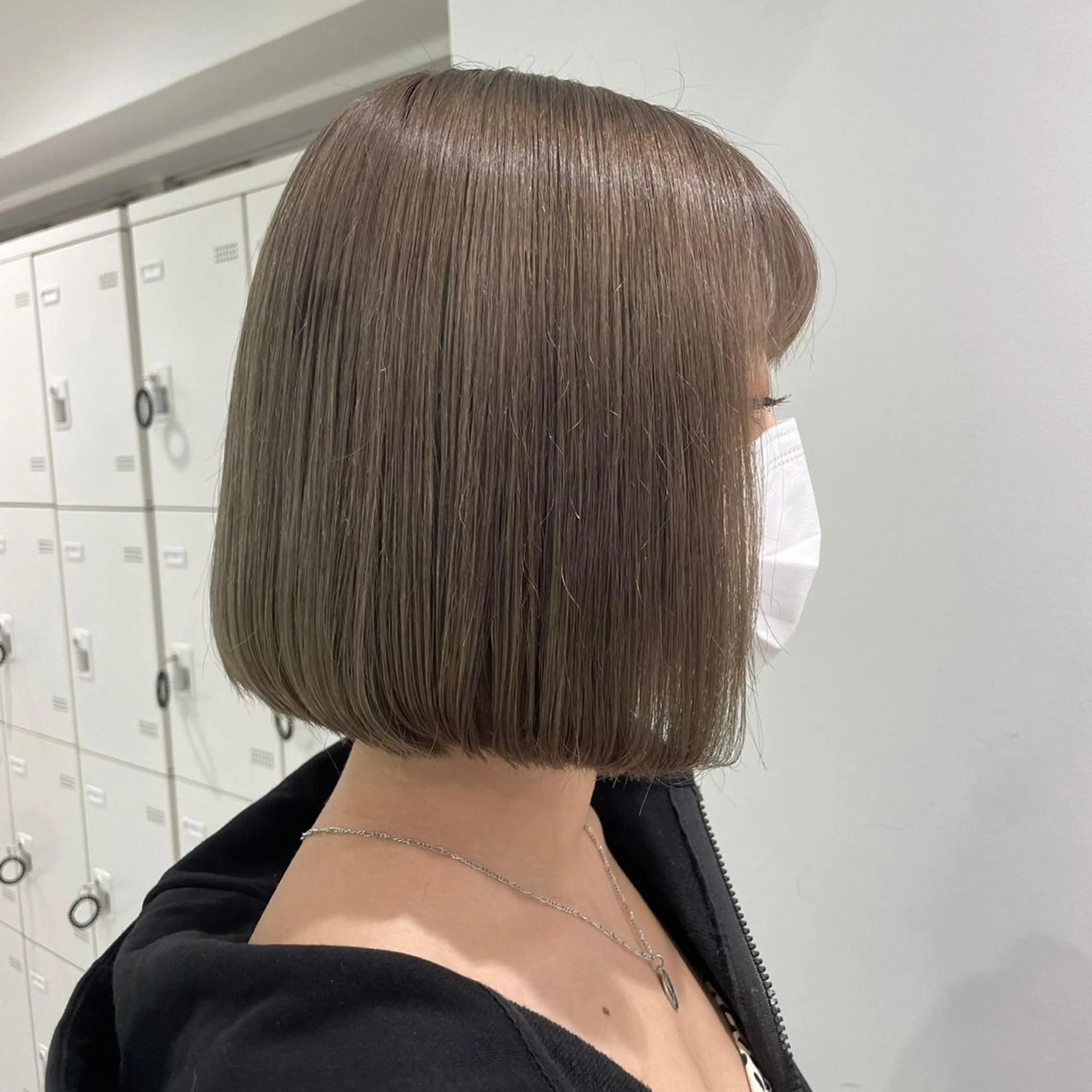 ショート カラー Over hair_ misakiのヘアスタイル