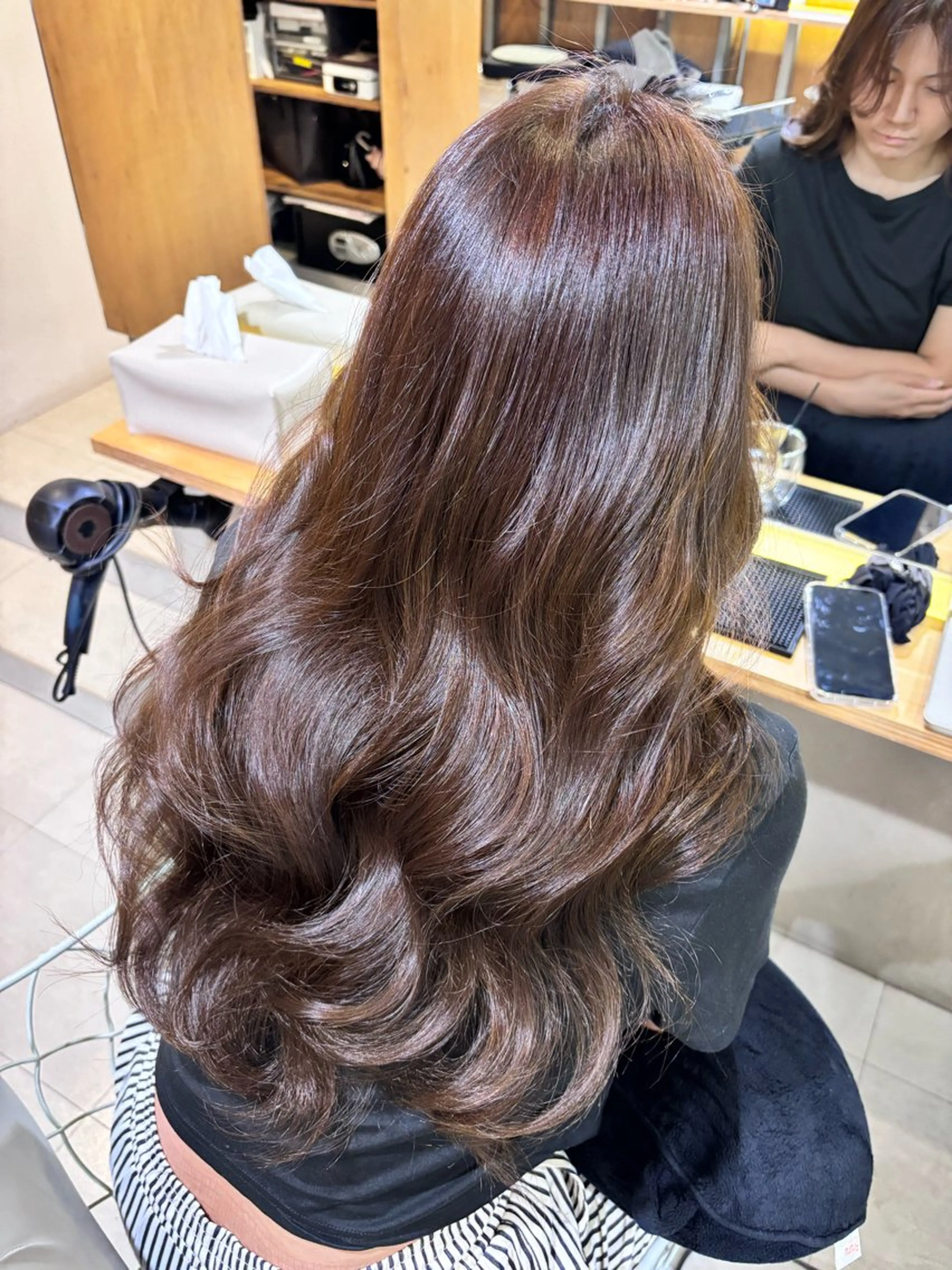 ロング ヘアカラー トリートメント Kazuha /透明感カラーのヘアスタイル