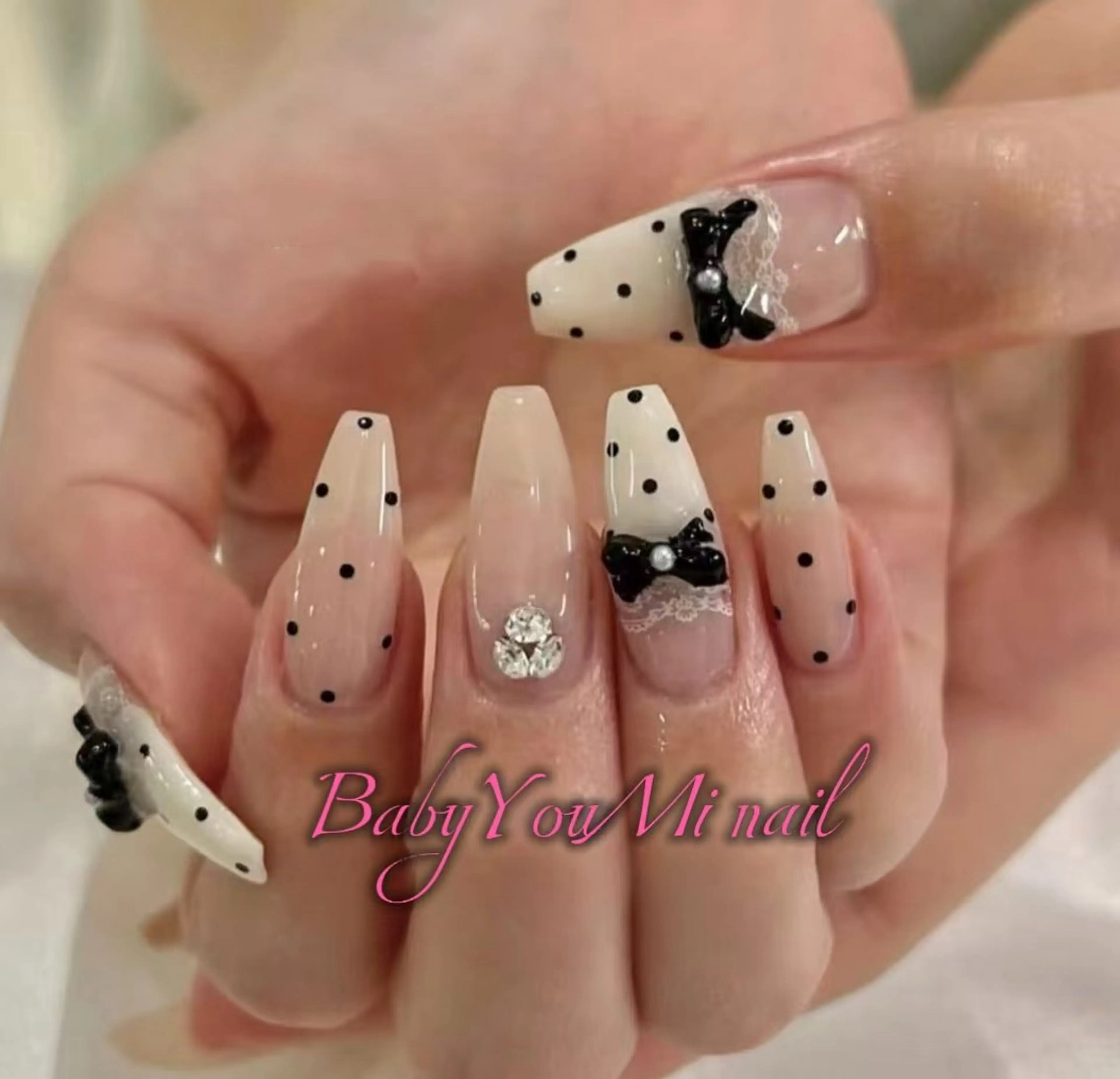 ネイル オーロラネイル フラワーネイル フットネイル フレンチネイル ジェルネイル ハンドネイル BabyYouMi nailのネイルデザイン