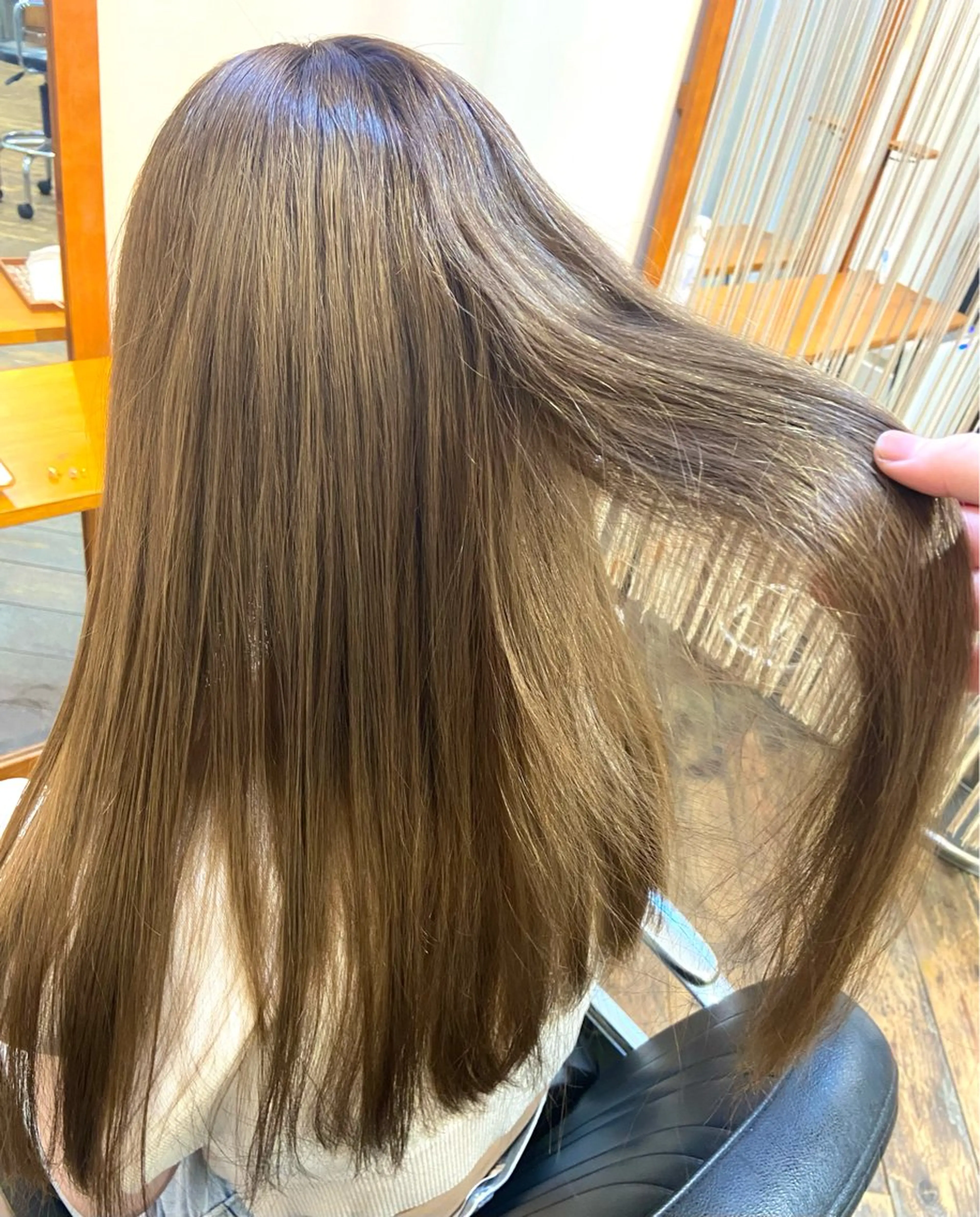 ロング カラー ベージュカラー オリーブベージュ niro 🌱カットモデル募集のヘアスタイル