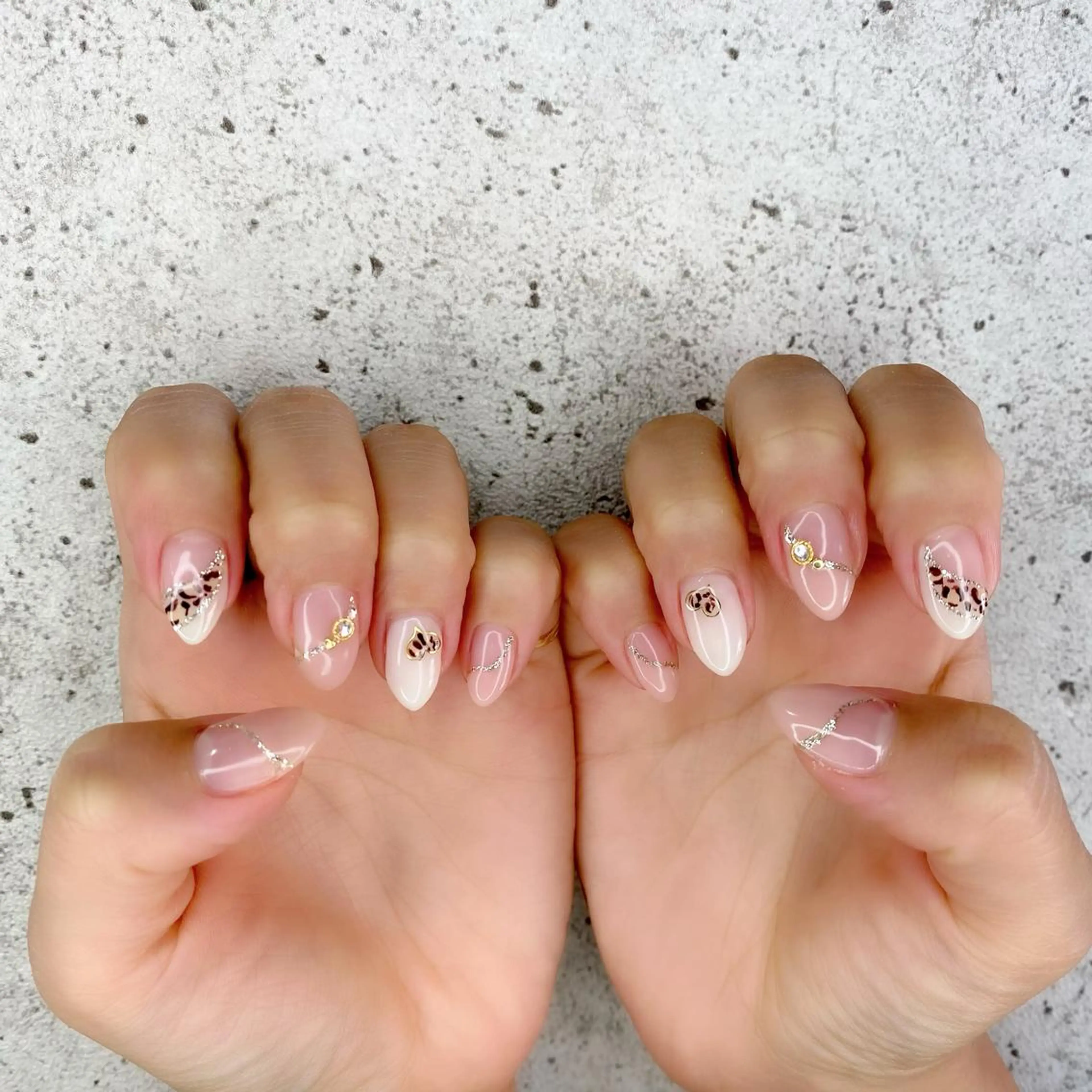 ミディアム カラー パーマ ヘアアレンジ メンズ キッズ ネイル マツエク・マツパ ナチュラル アニマル柄 オフィスネイル ハンドネイル Salon Ｋのネイルデザイン