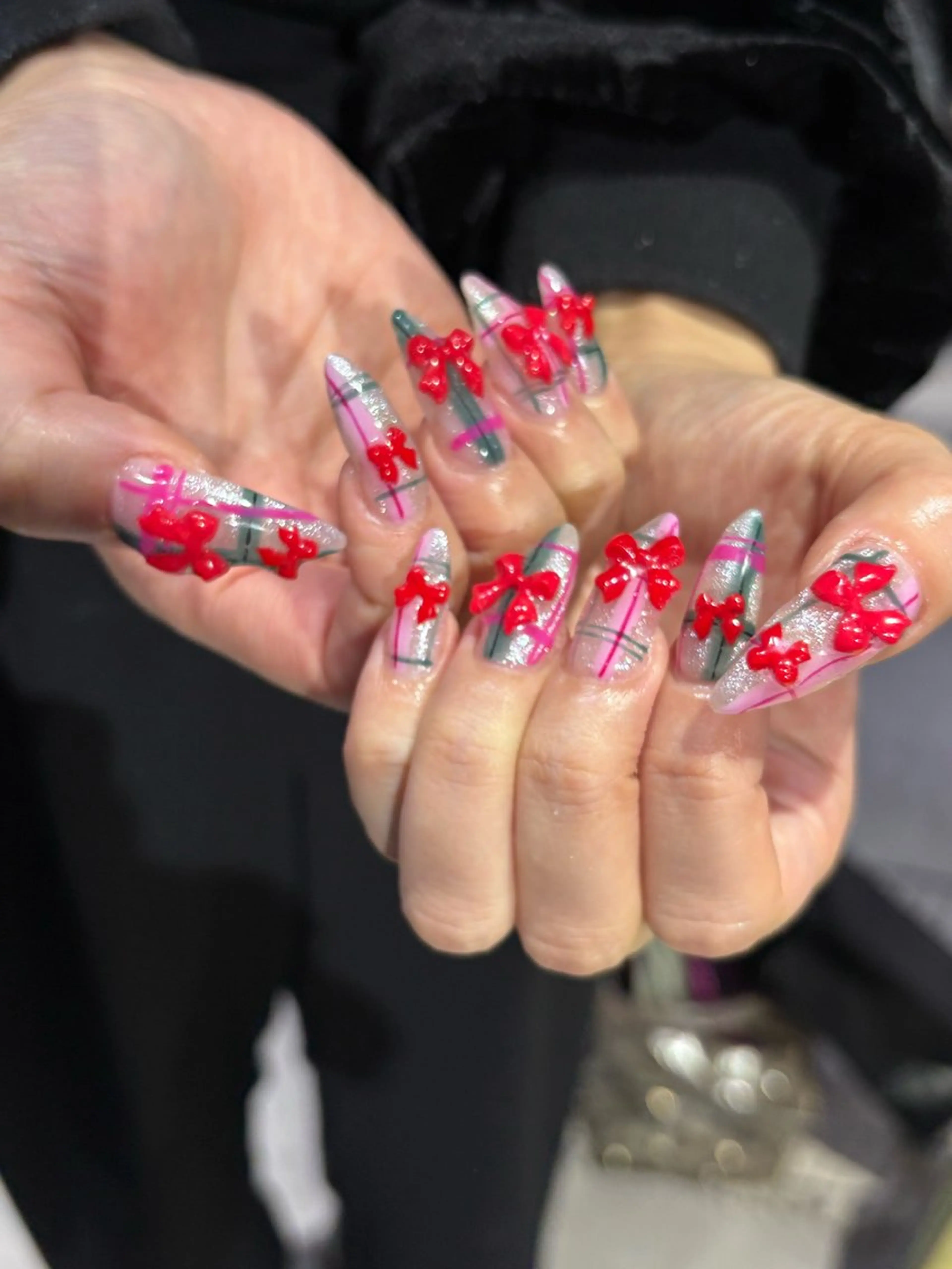 ネイル ハンドネイル 🪐富島彩夏 /海外nail🪐のネイルデザイン