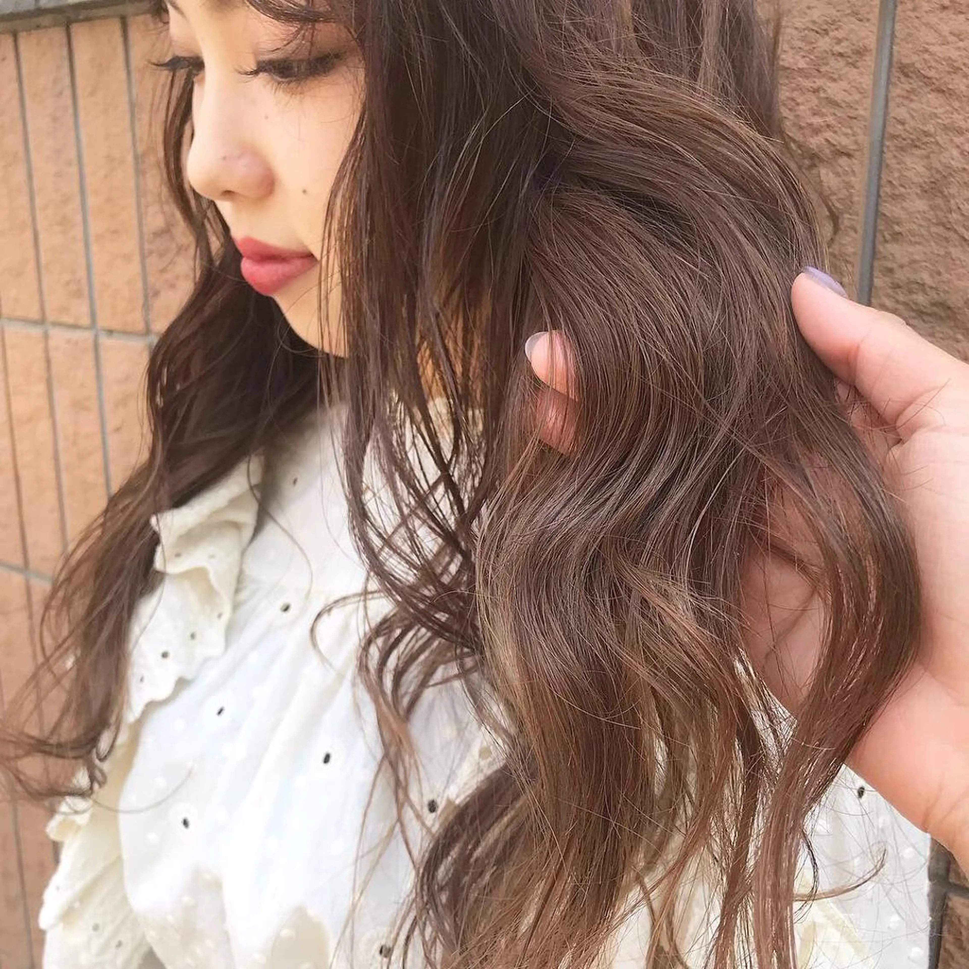 ロング カラー ヘアカラー トリートメント salowin梅田所属・レイヤー/顔周り /AKARIのヘアスタイル