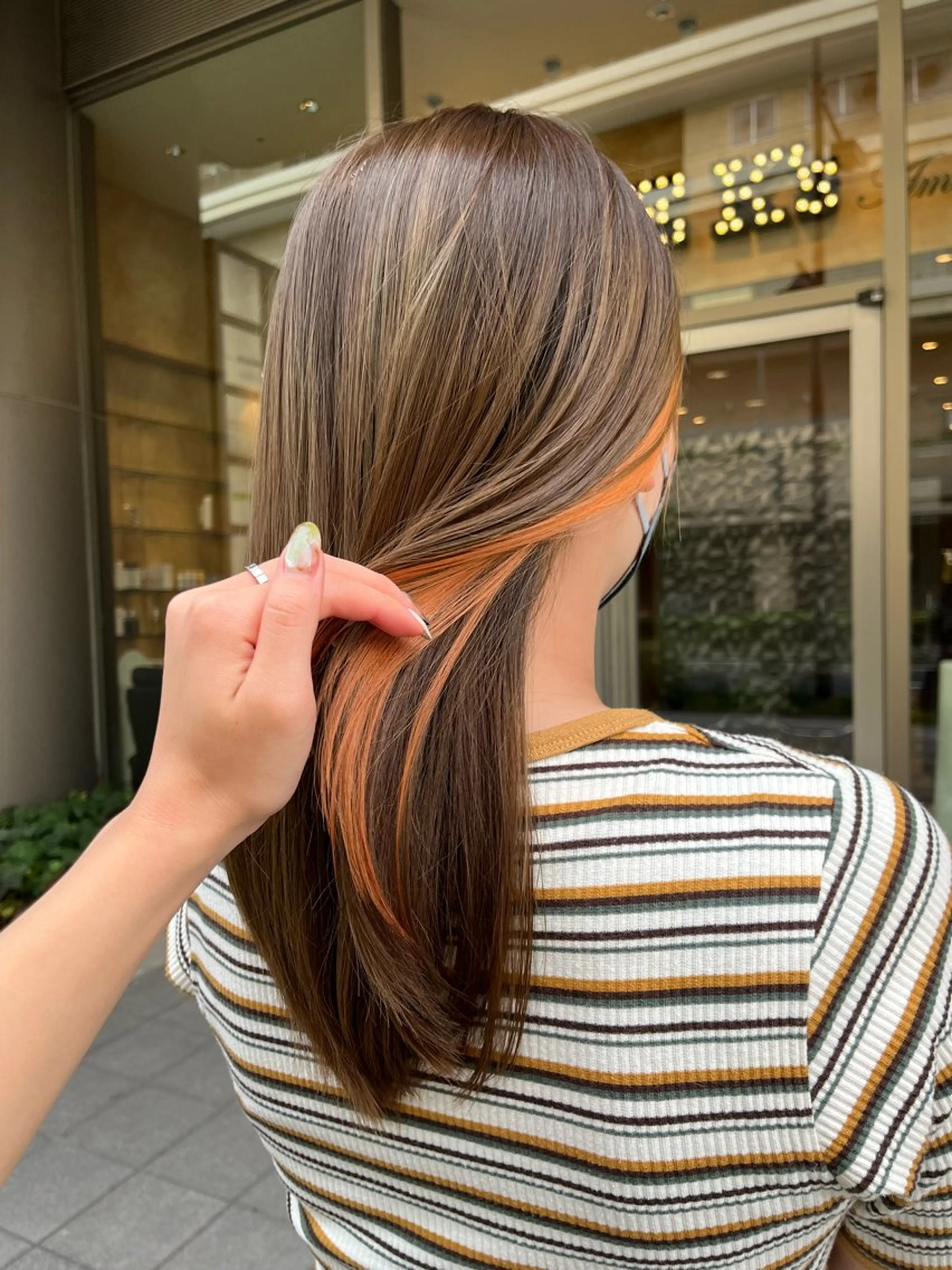 イヤリングカラー 🌈の写真