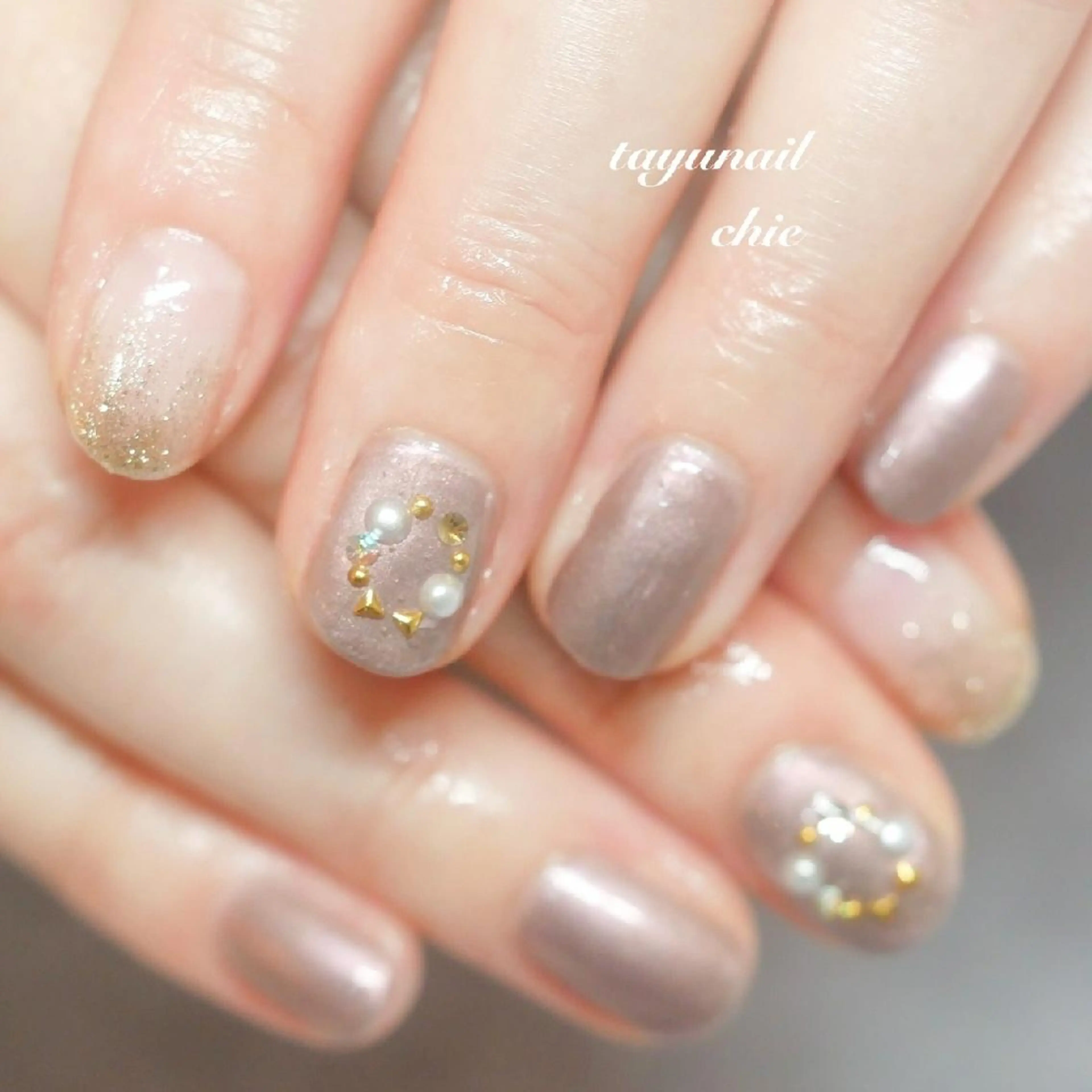 ネイル ブルー ジェルネイル キラキラネイル ラメ(グリッター) パラジェル ネイルサロン 【たゆnail】のネイルデザイン