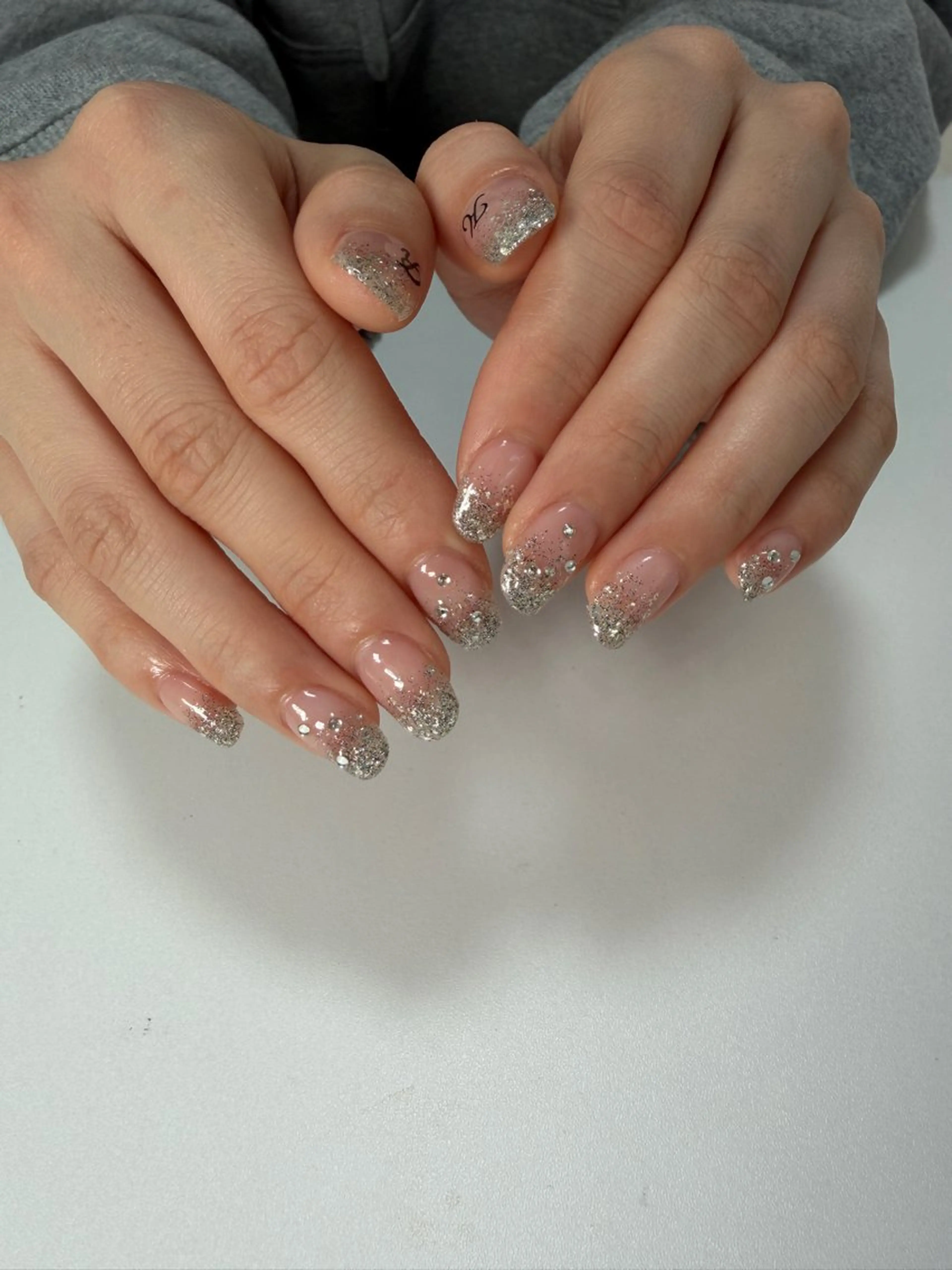 ネイル グラデーション ラメ(グリッター) ラメグラデーション ハンドネイル aura nail.のネイルデザイン