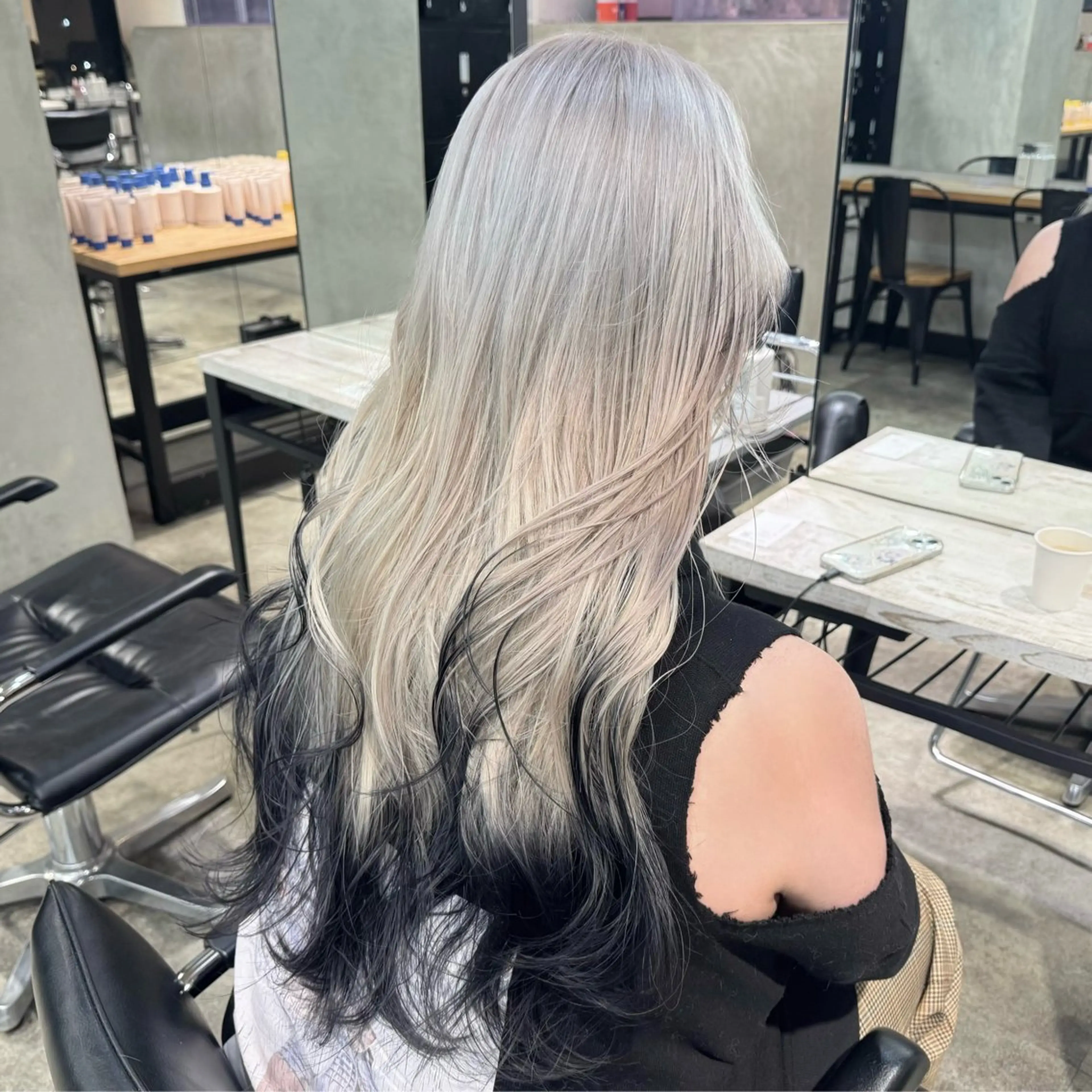 ロング カラー ヘアカラー トリートメント ☪ ‎ハイトーン信者 ☪️yumeka🪩のヘアスタイル