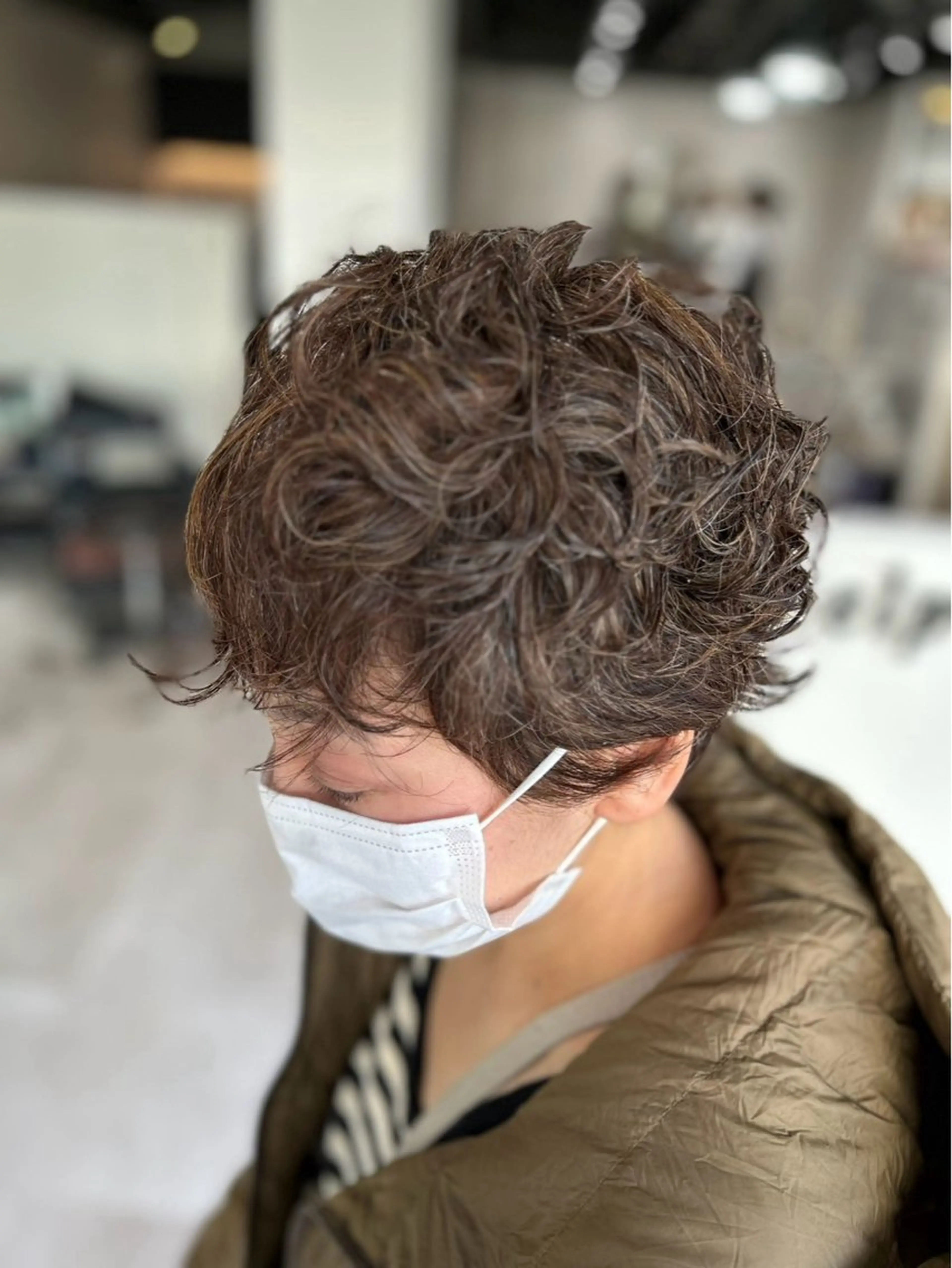 ショート カラー パーマ 脱白髪染め❕白髪 ぼかし特化🌟ヨコタのヘアスタイル