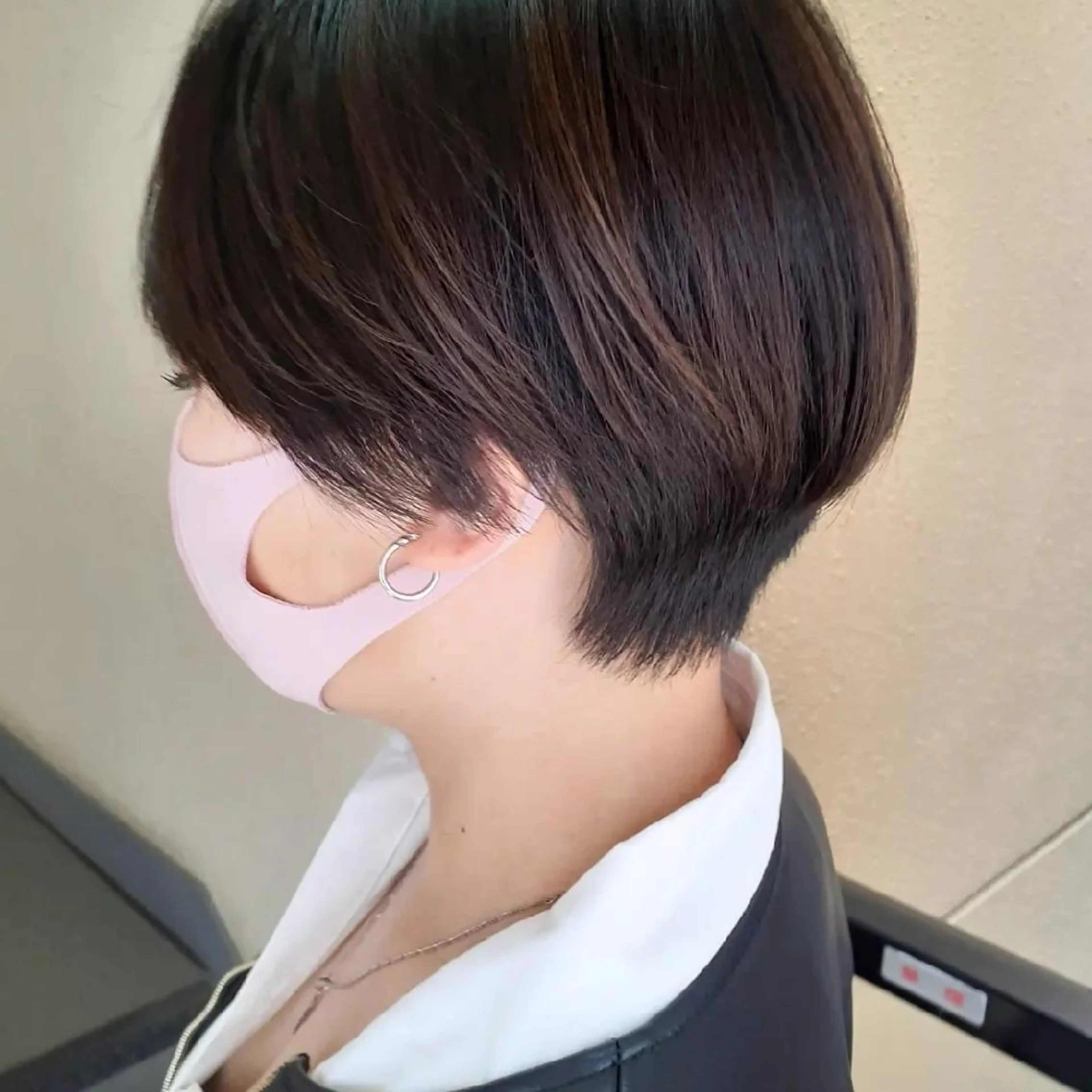 ショート カラー ショートヘア カット ヘアカラー トリートメント 🔳髪質改善🔳 岡本陽のヘアスタイル