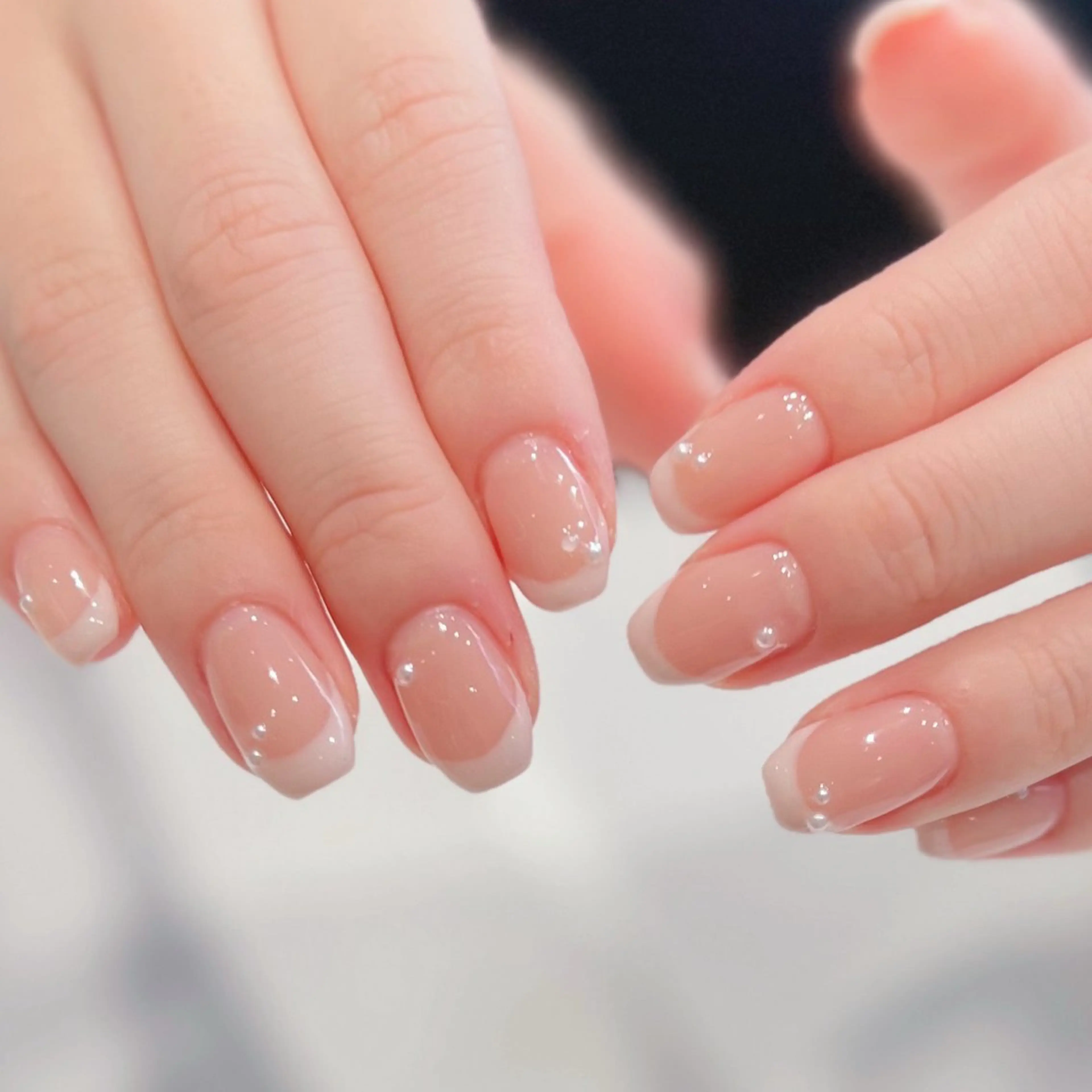 ネイル アートネイル フレンチネイル ジェルネイル パラジェル ハンドネイル VINGT NAIL Aika.K🍒のネイルデザイン