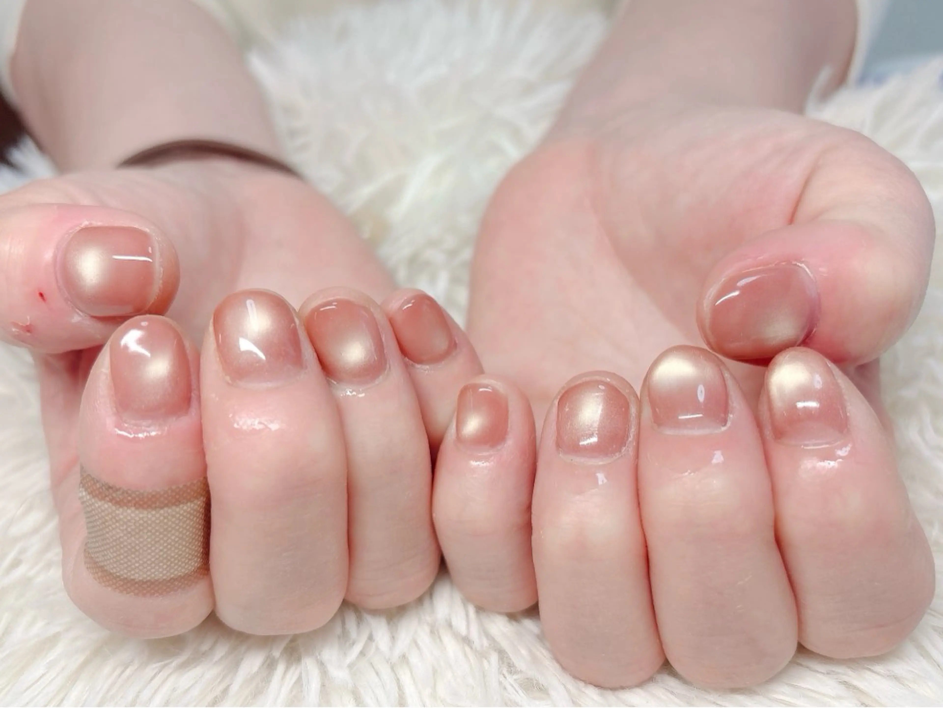 ネイル ハンドネイル パッチリオメメ Lianaのネイルデザイン